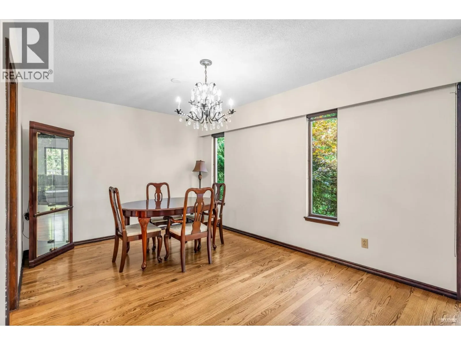 3845 BAYRIDGE AVENUE