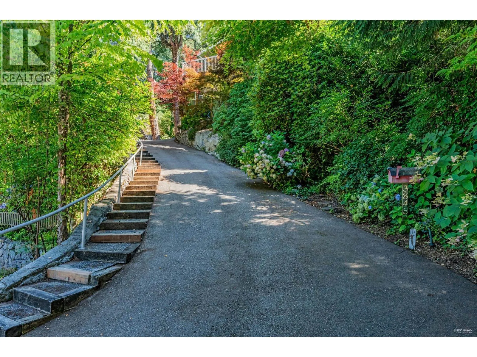 3845 BAYRIDGE AVENUE