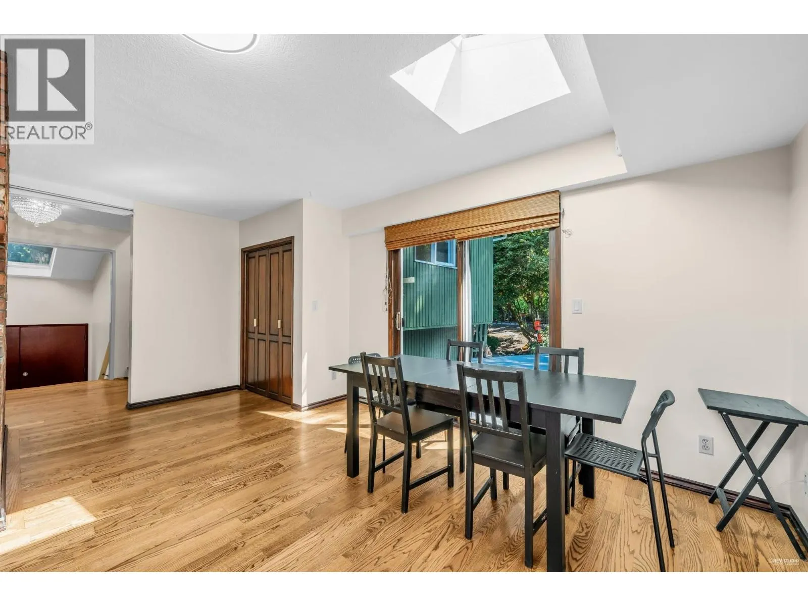 3845 BAYRIDGE AVENUE