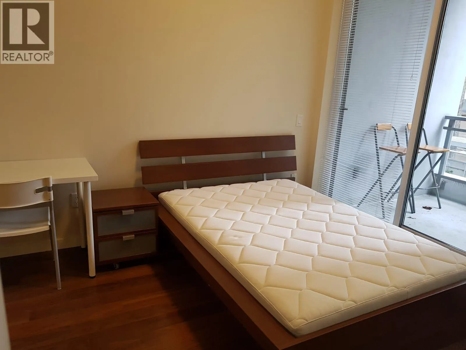 412 1205 HOWE STREET