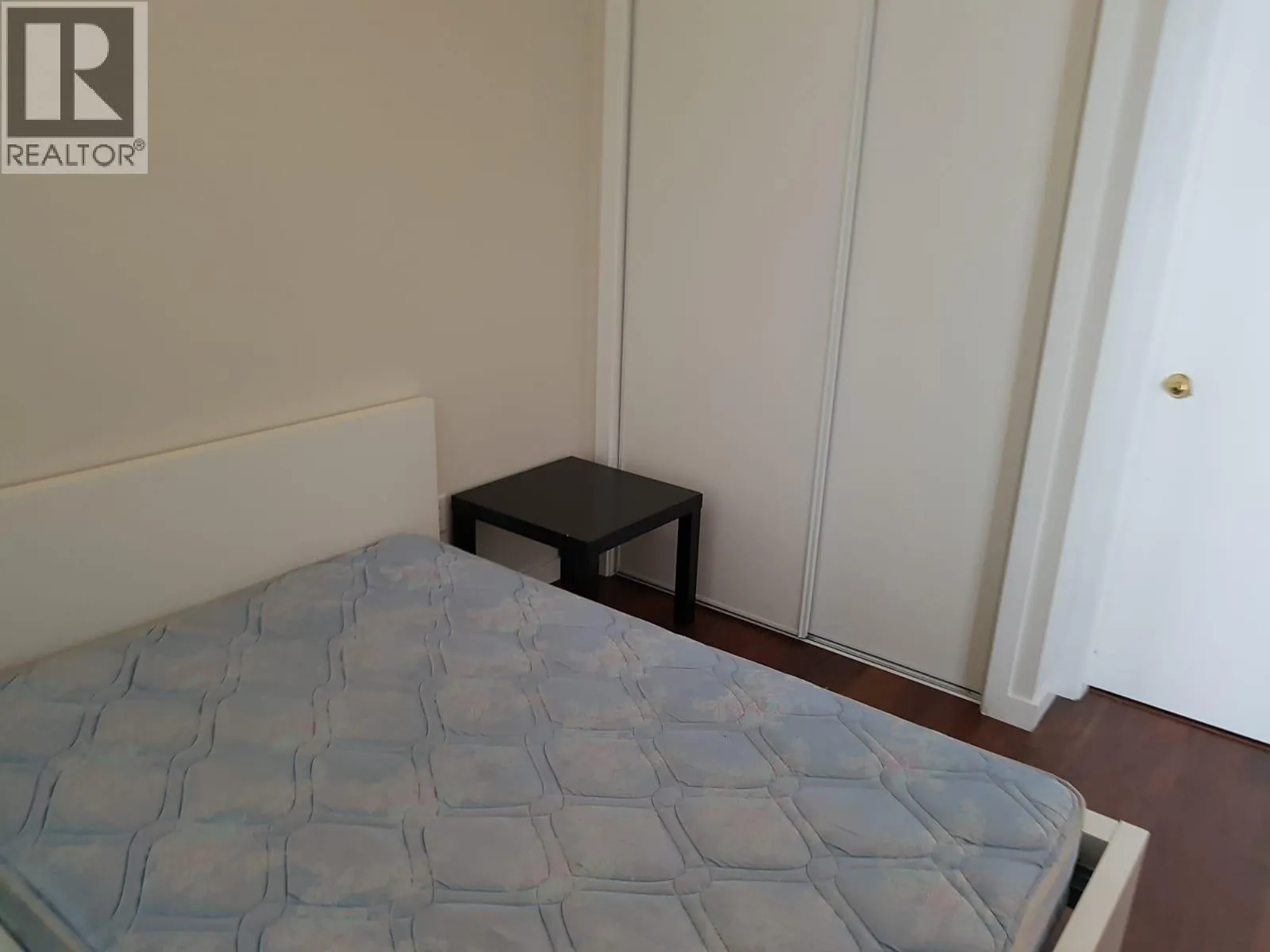 412 1205 HOWE STREET