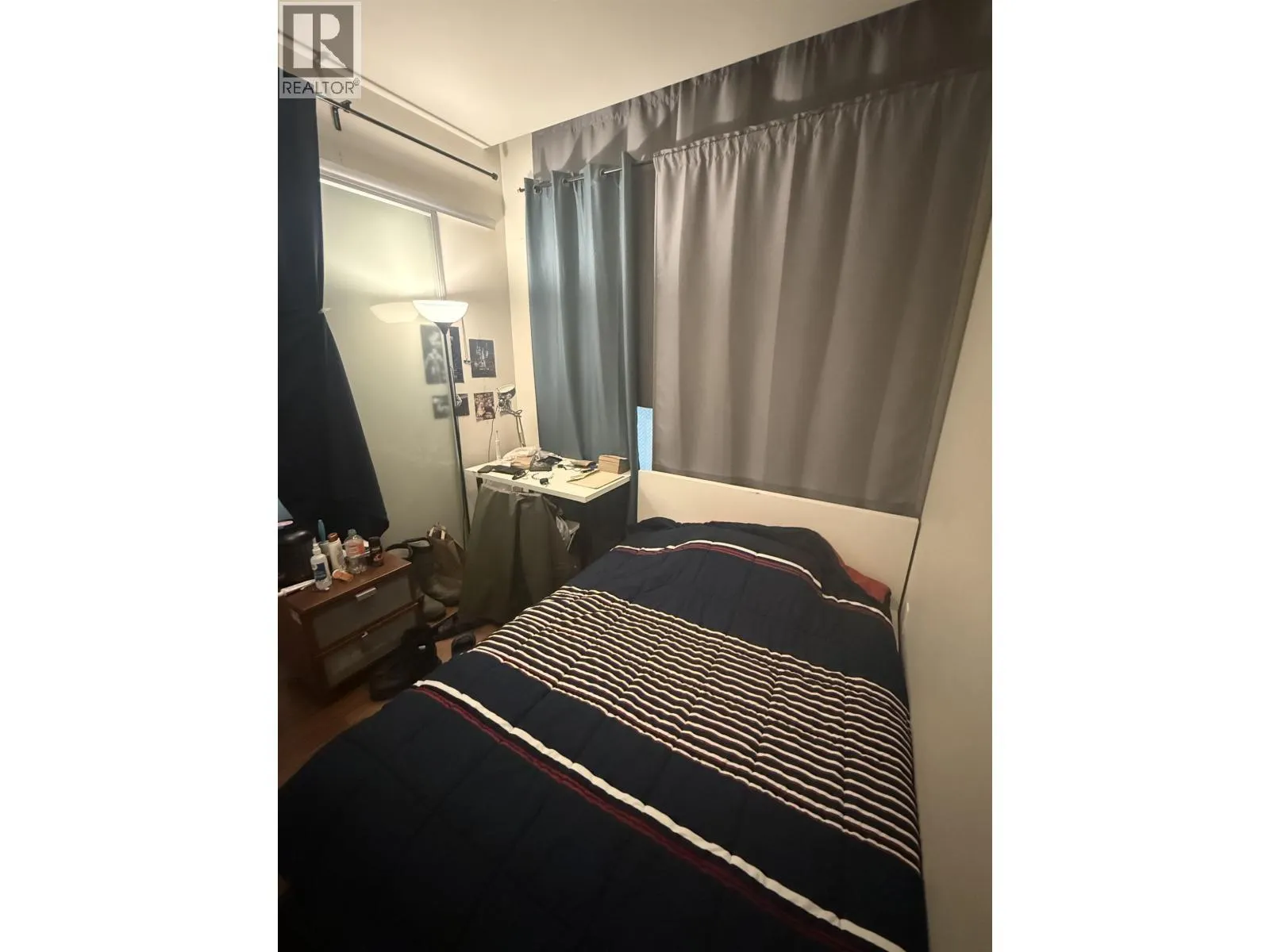 412 1205 HOWE STREET