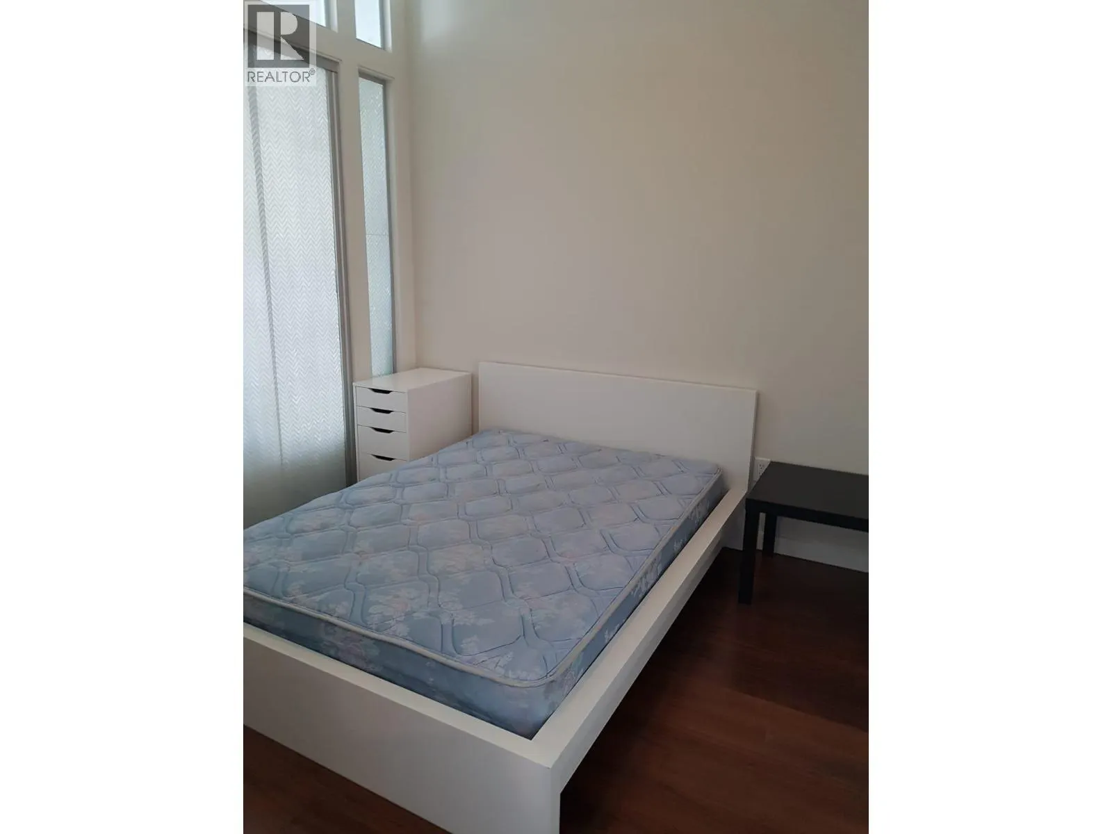 412 1205 HOWE STREET