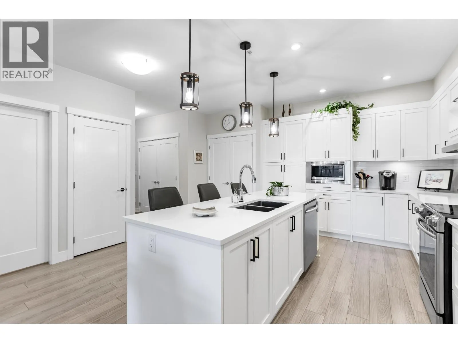 206 12367 224 STREET