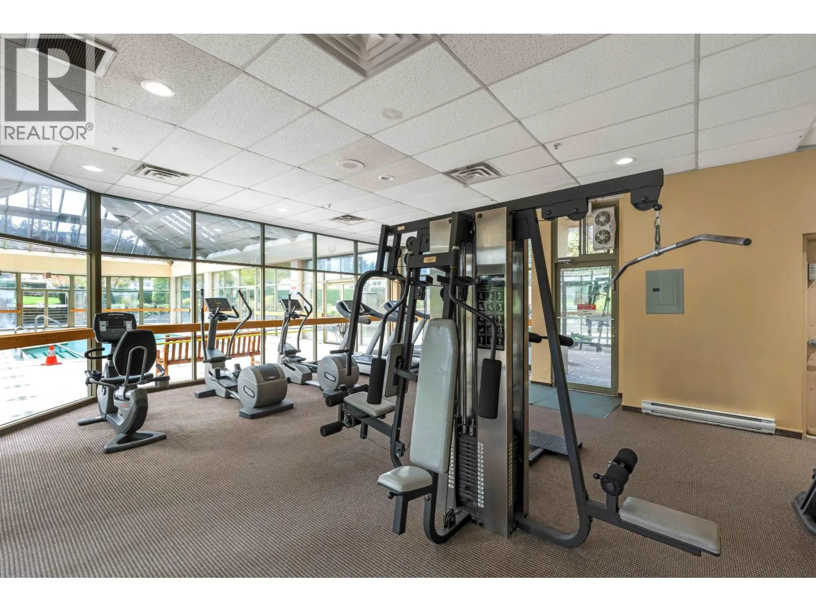 702 5885 OLIVE AVENUE