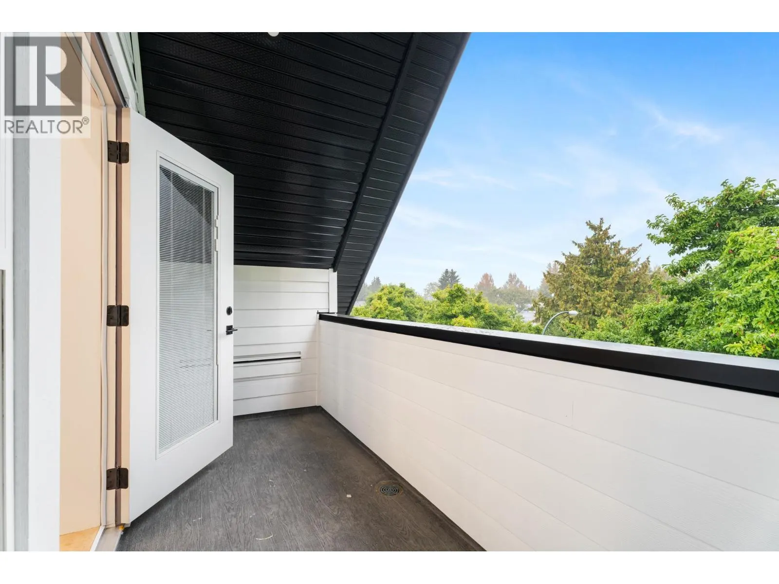 5875 CULLODEN STREET