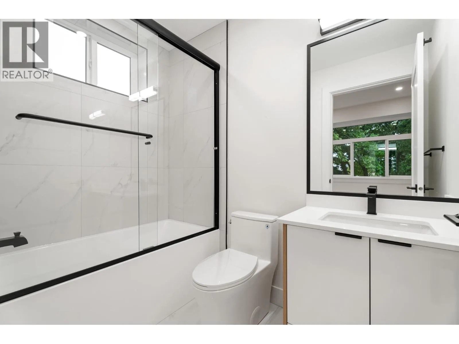 5875 CULLODEN STREET