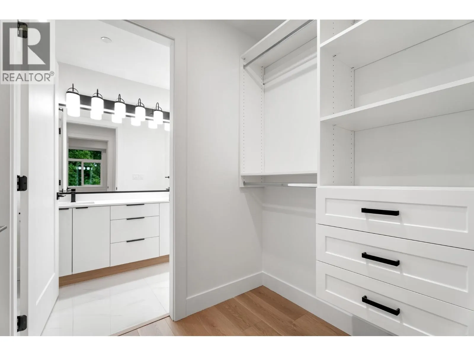 5875 CULLODEN STREET