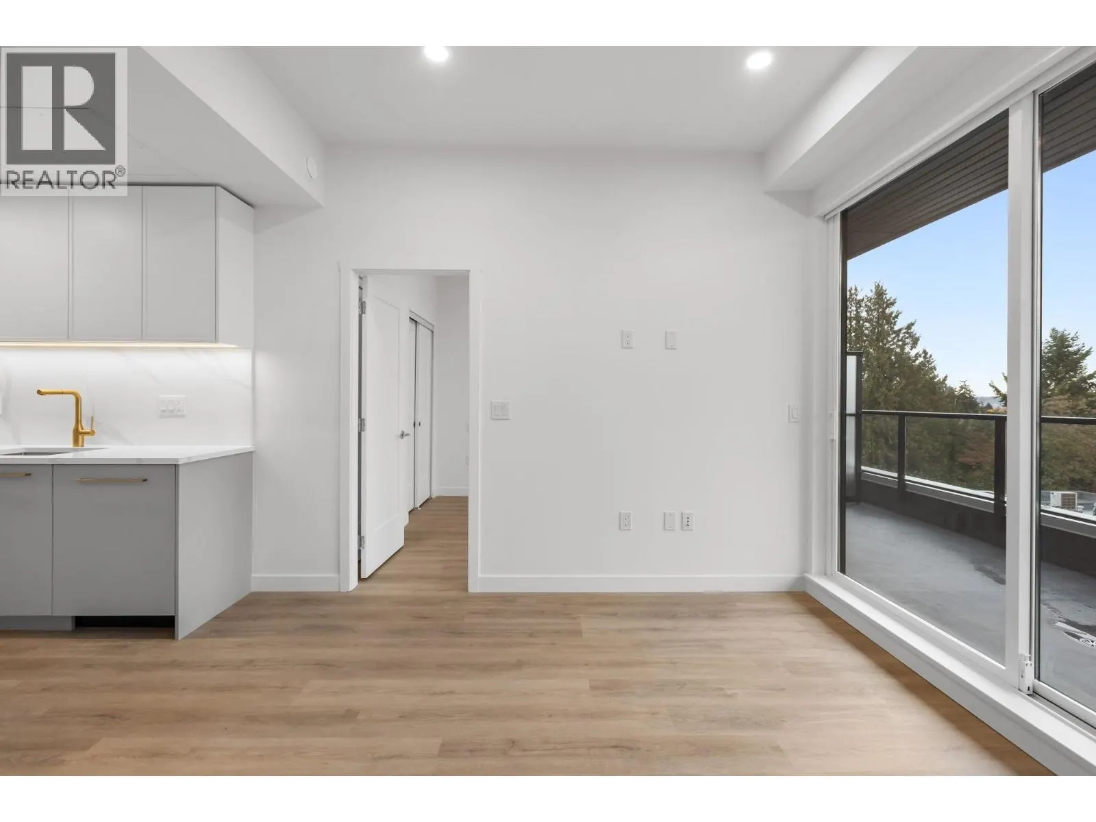 609 600 ROCHESTER AVENUE