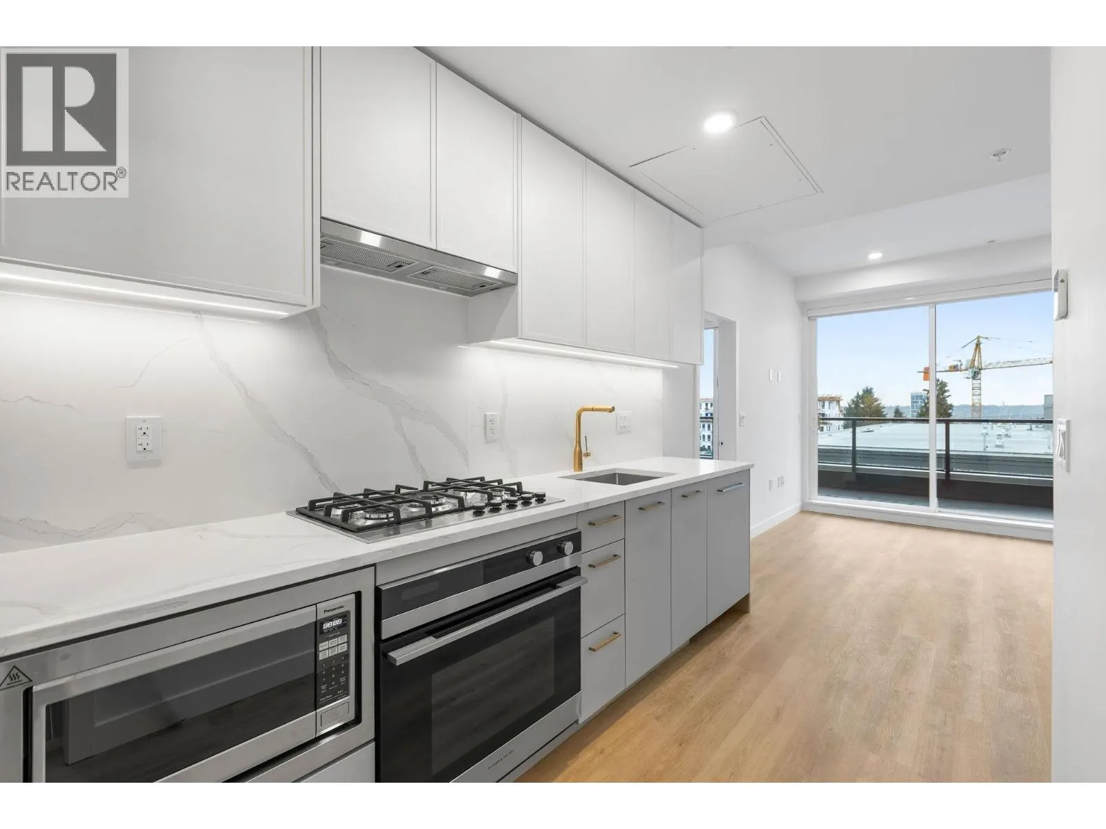 609 600 ROCHESTER AVENUE