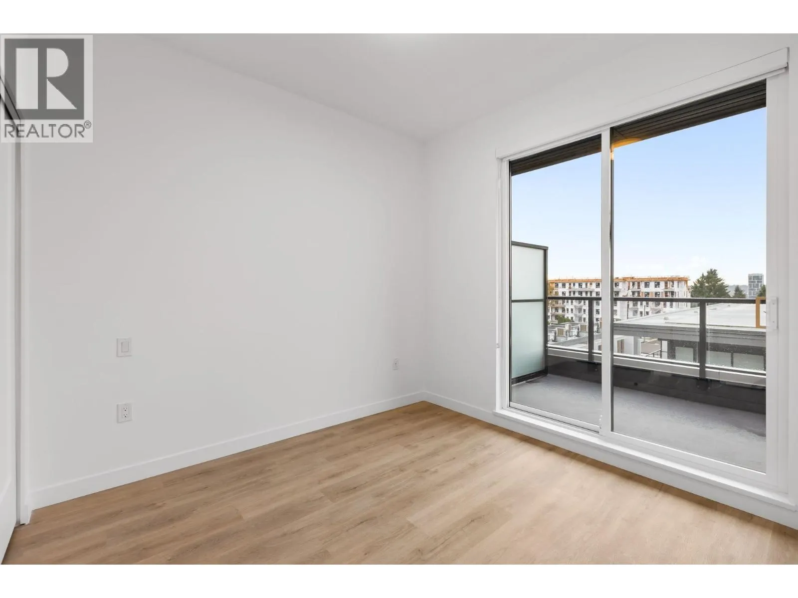 609 600 ROCHESTER AVENUE