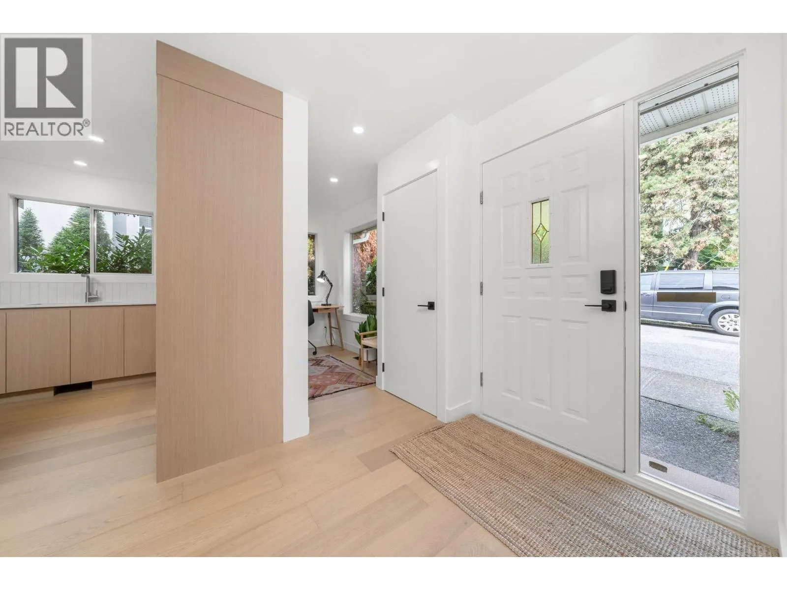 18 901 W 17TH STREET