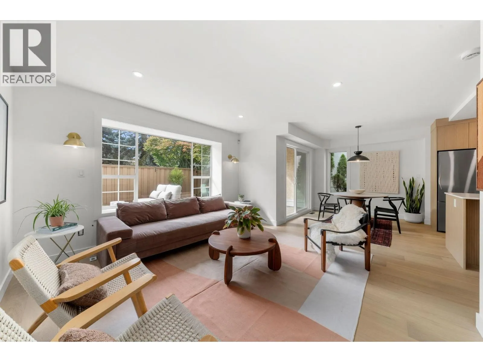 18 901 W 17TH STREET