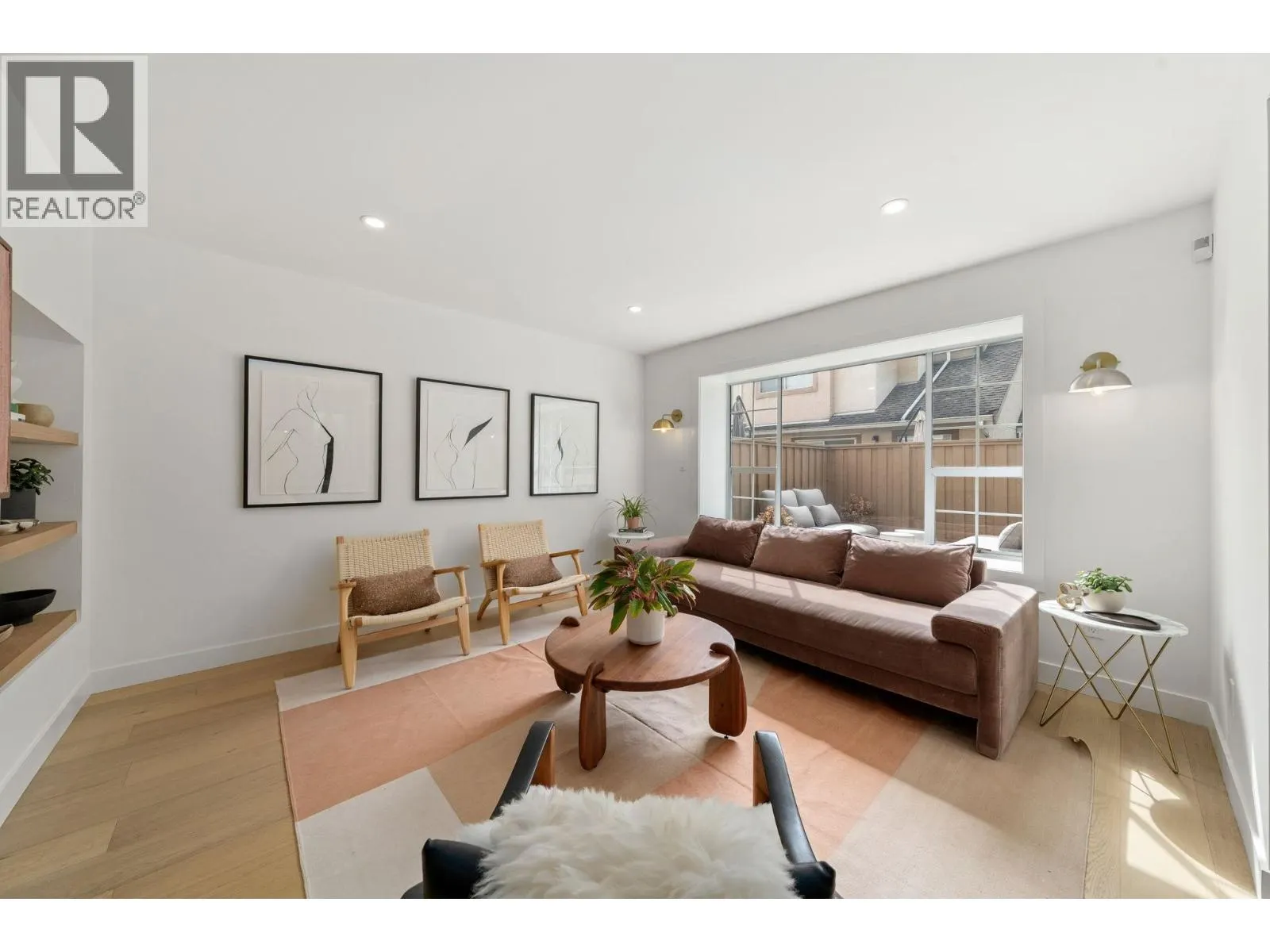 18 901 W 17TH STREET