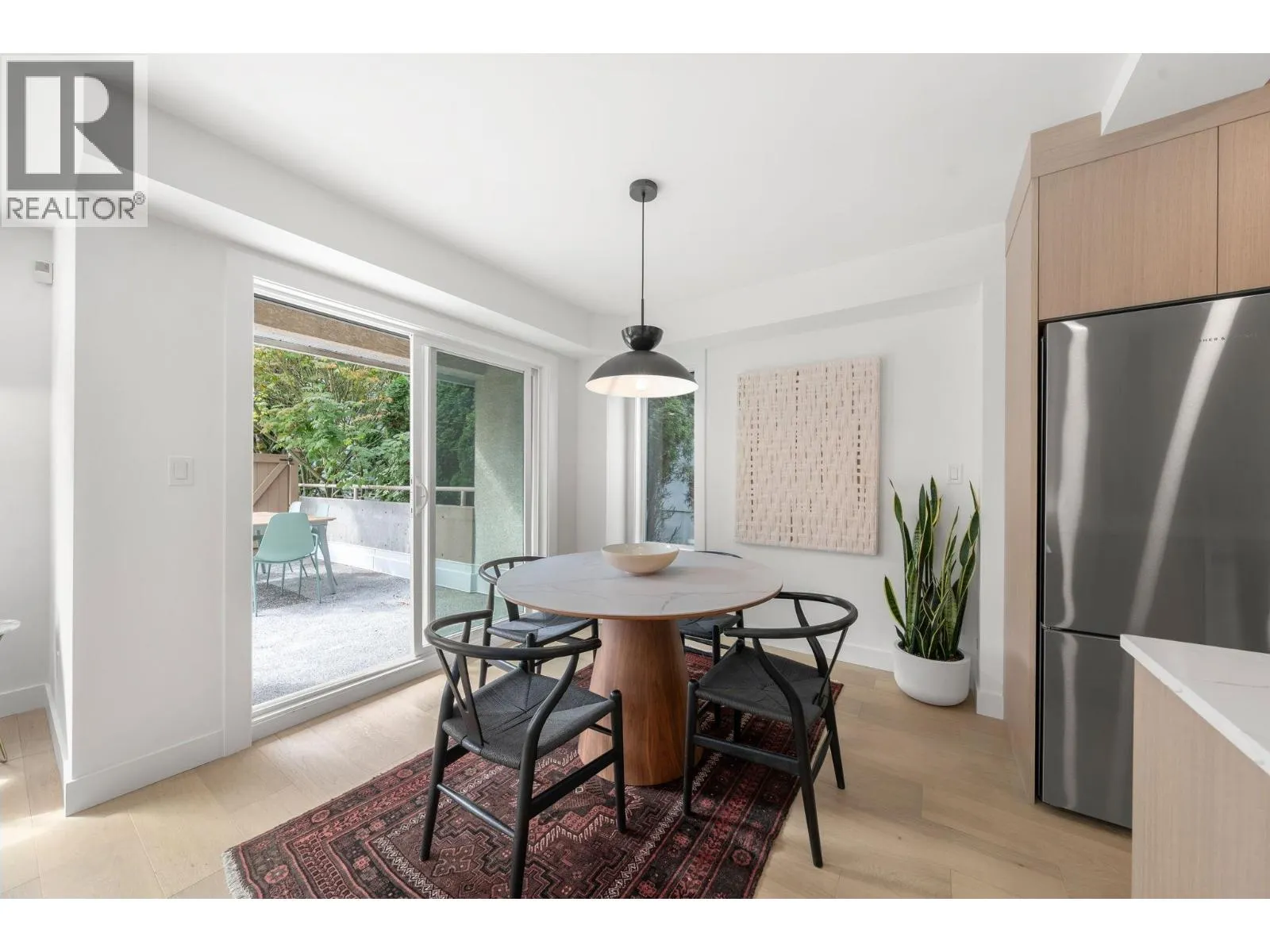 18 901 W 17TH STREET