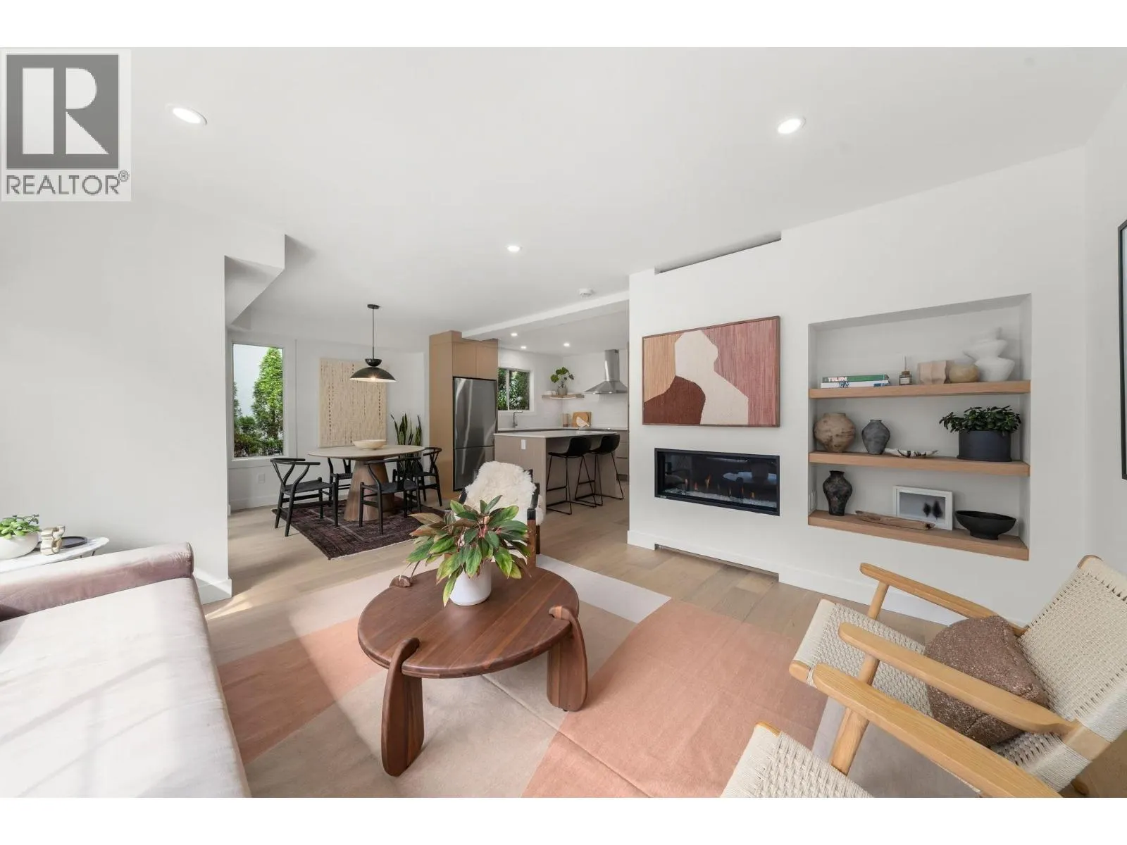 18 901 W 17TH STREET