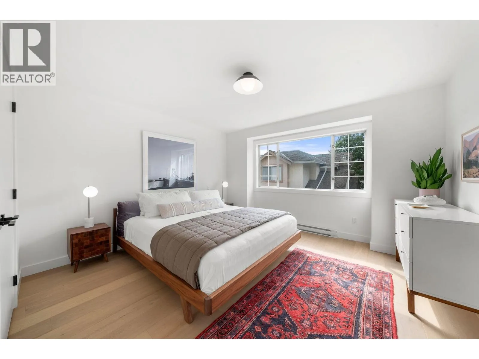 18 901 W 17TH STREET