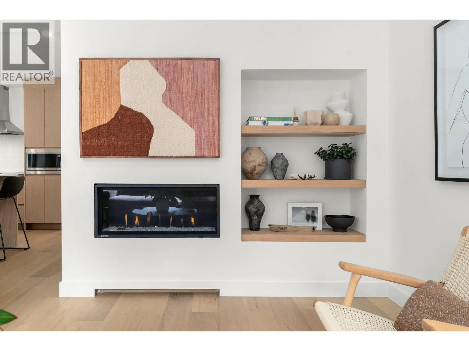 18 901 W 17TH STREET