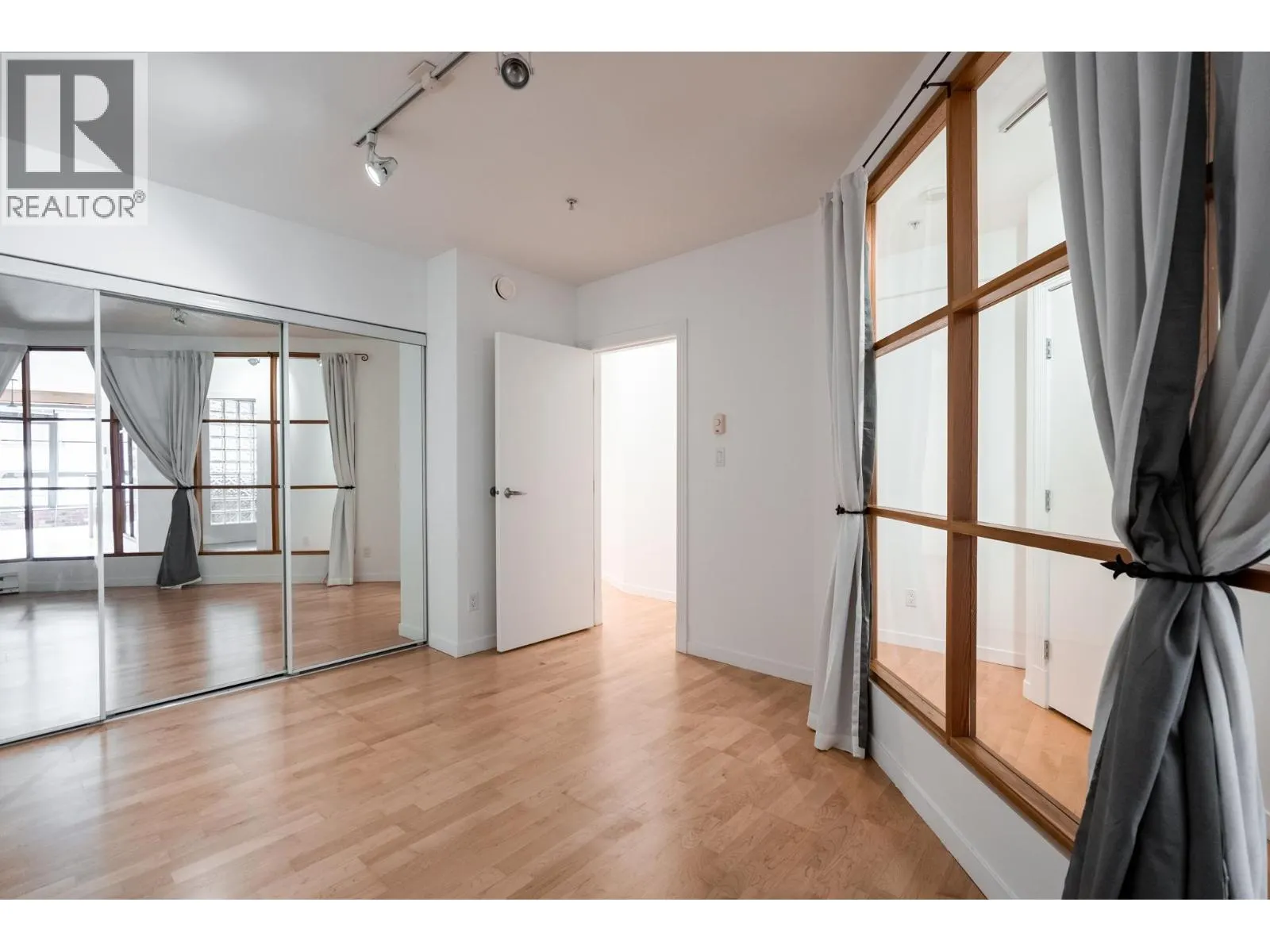 301 1238 HOMER STREET