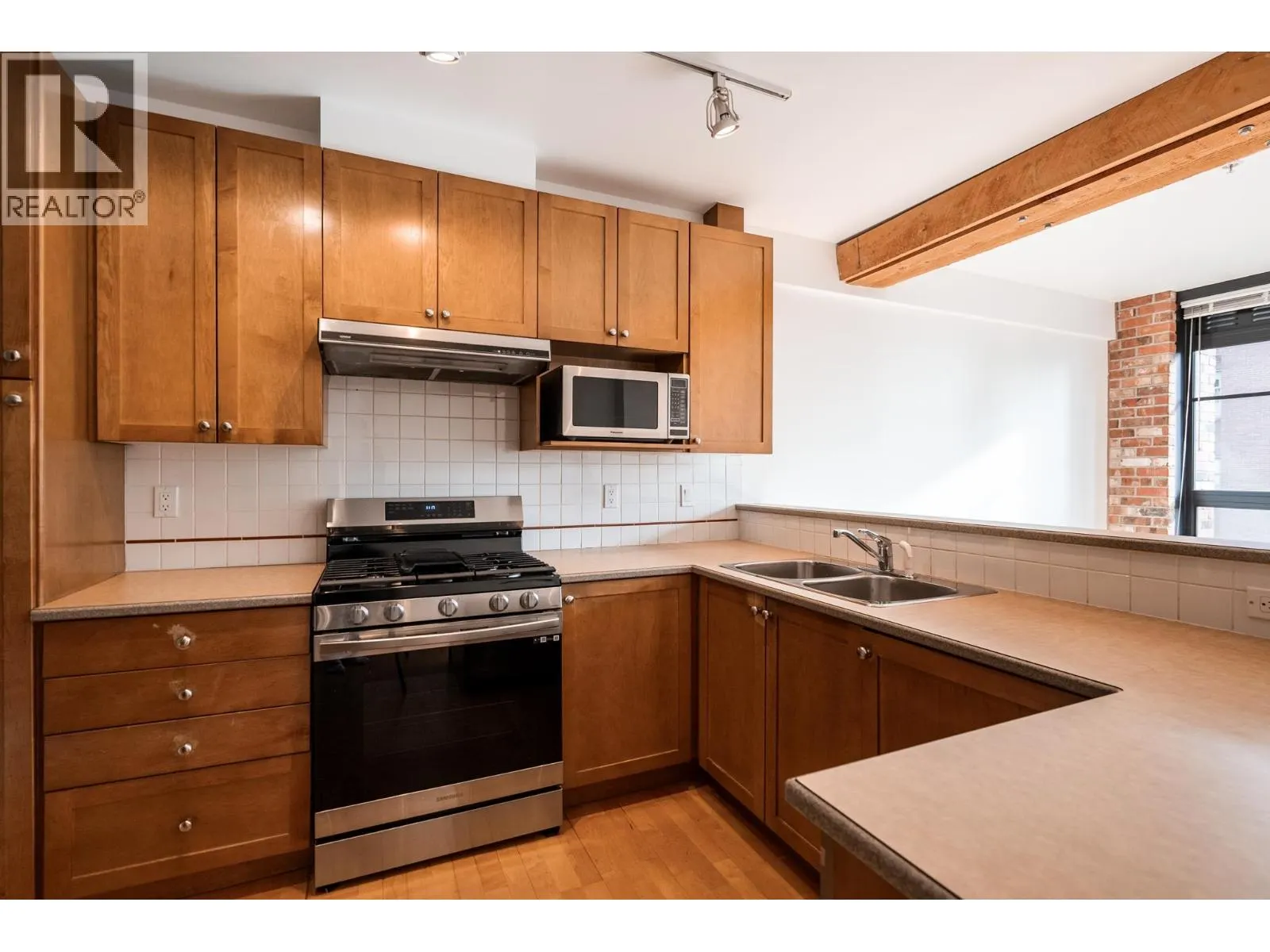 301 1238 HOMER STREET