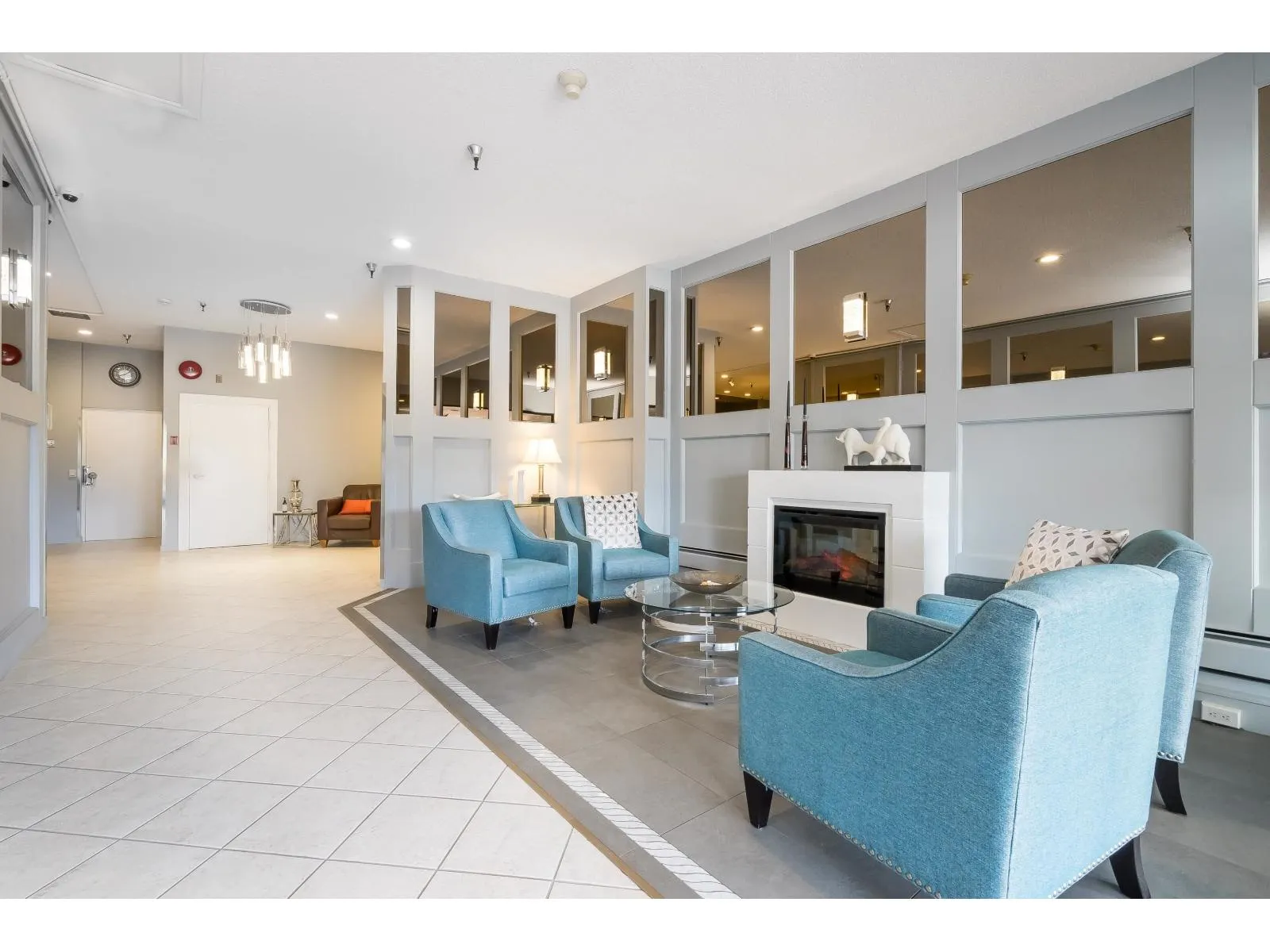 402 1480 FOSTER STREET