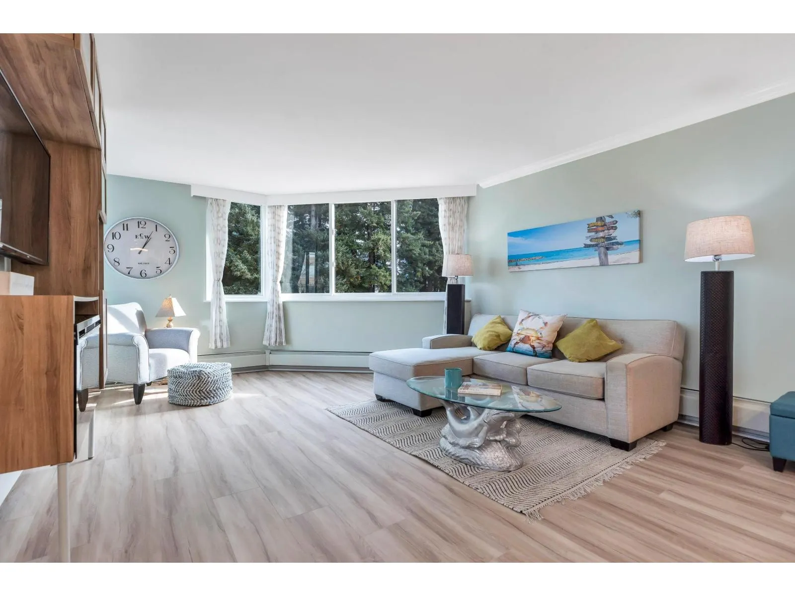 402 1480 FOSTER STREET