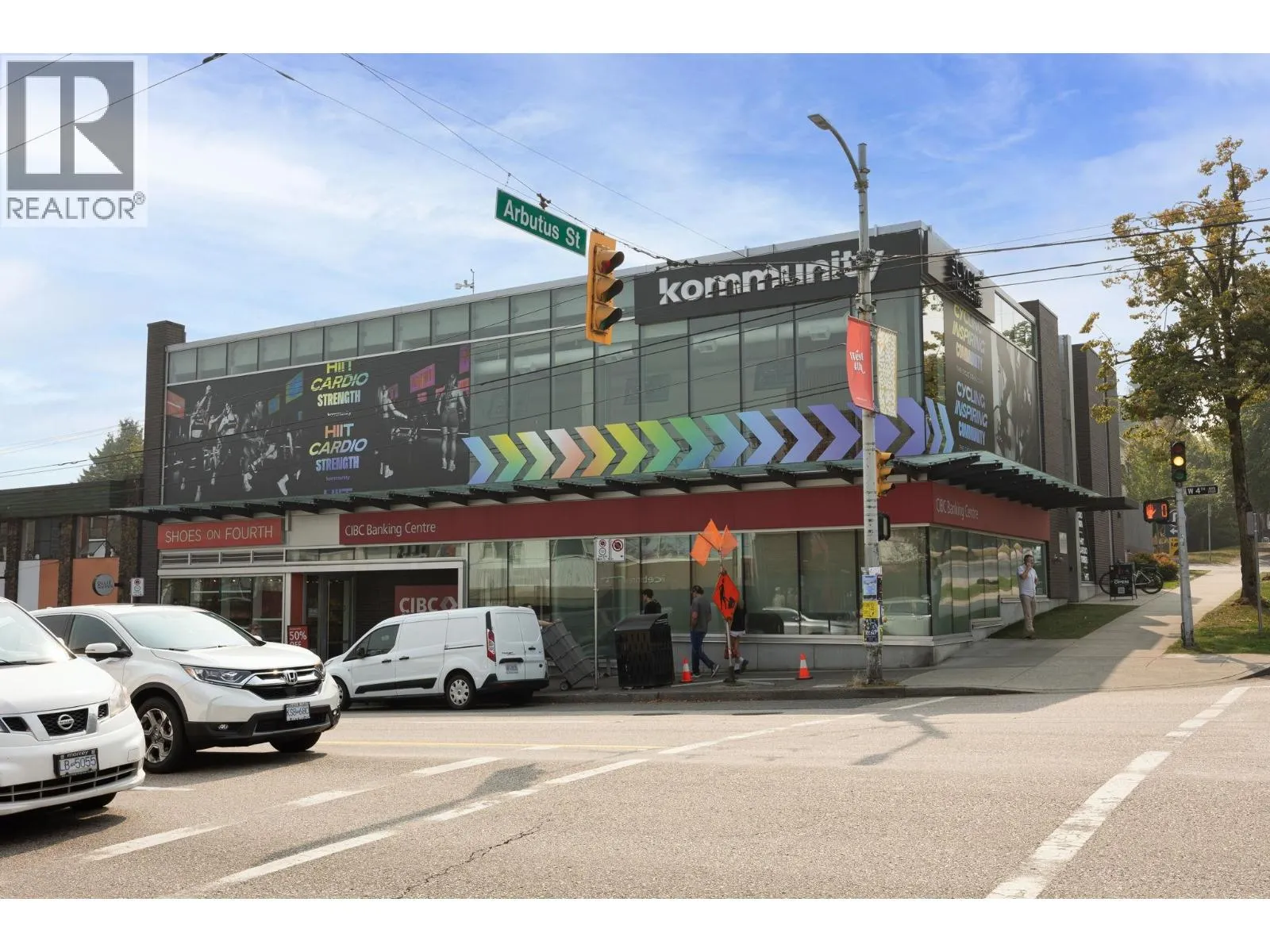 207 2025 W 2ND AVENUE