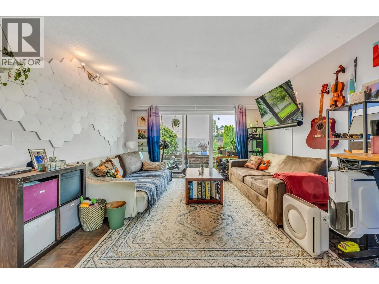 207 2025 W 2ND AVENUE