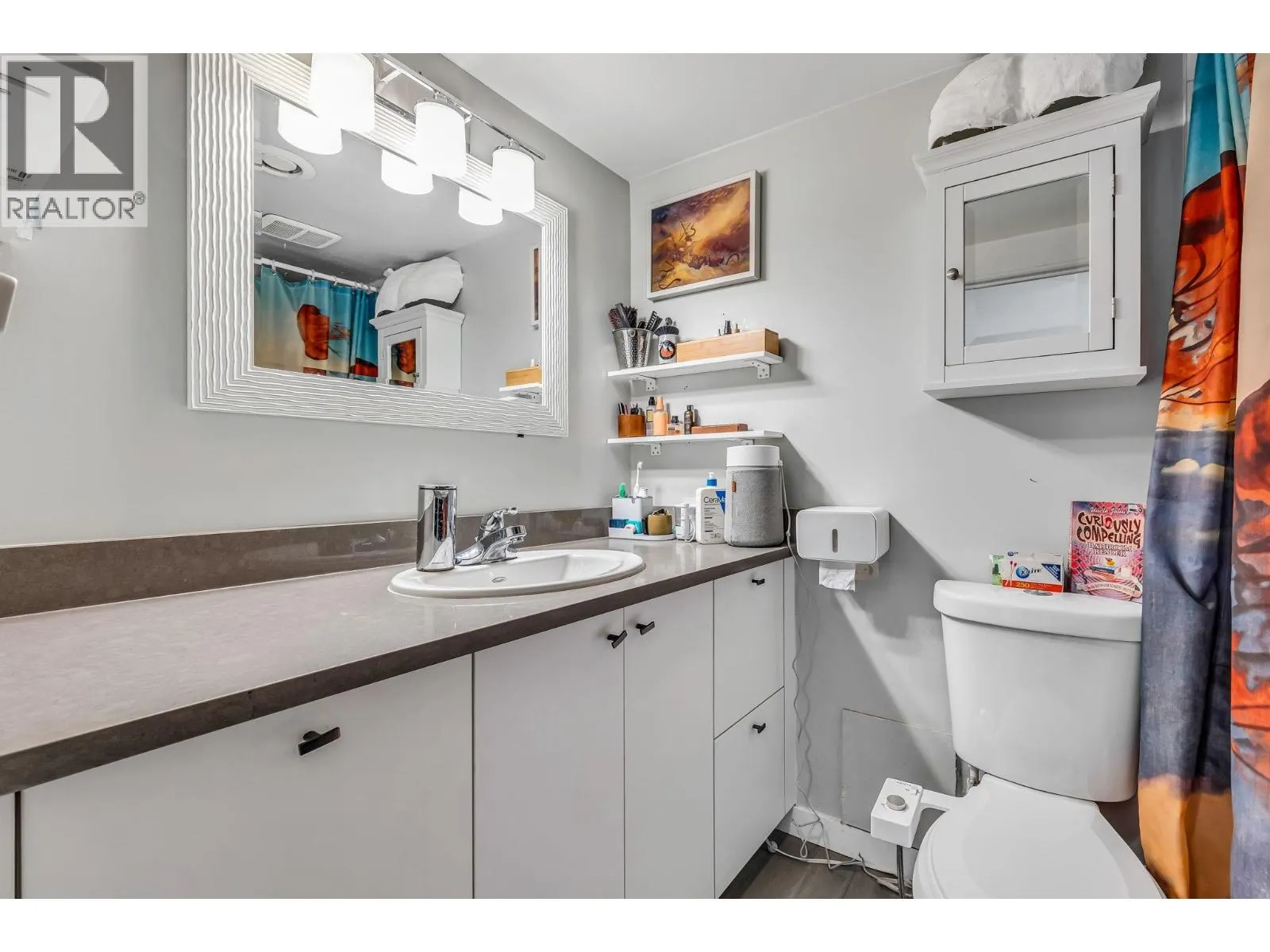 207 2025 W 2ND AVENUE