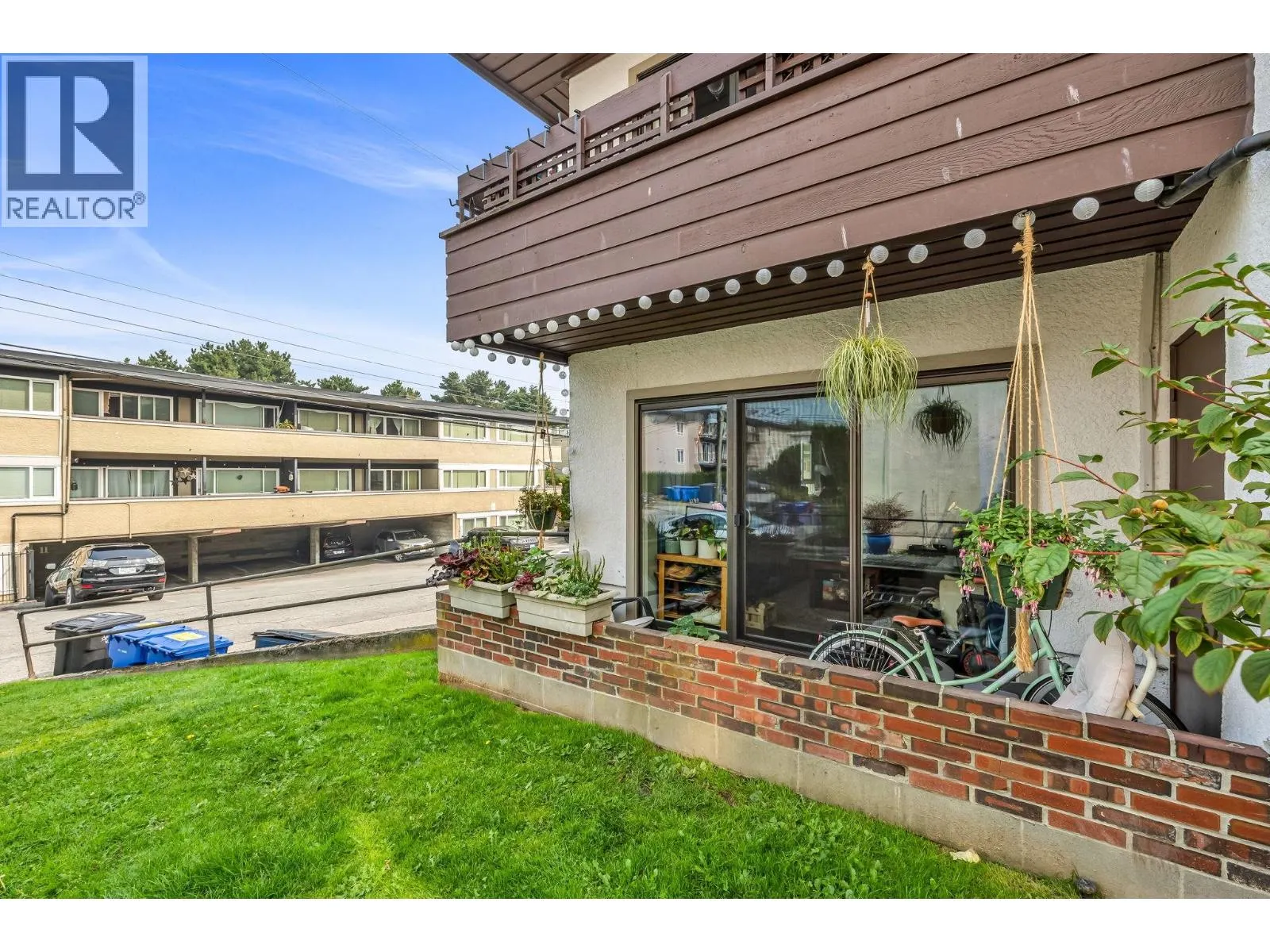 207 2025 W 2ND AVENUE