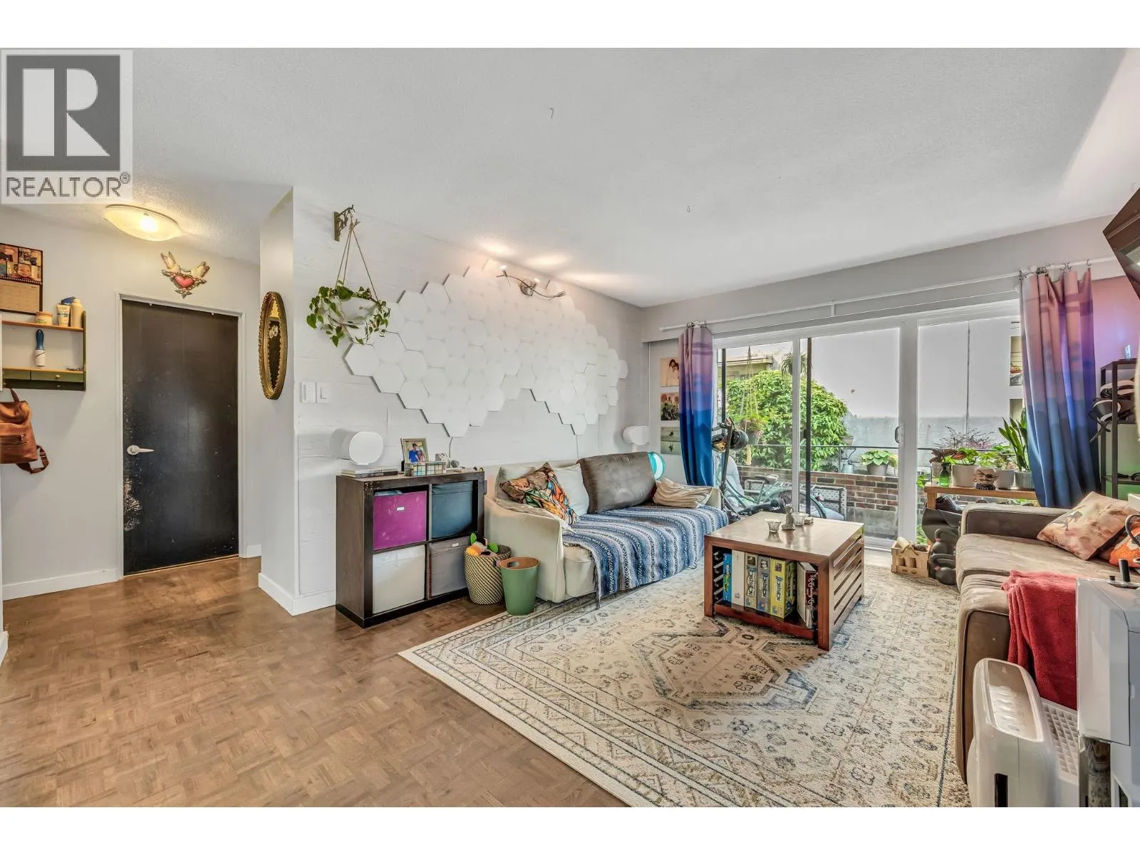 207 2025 W 2ND AVENUE