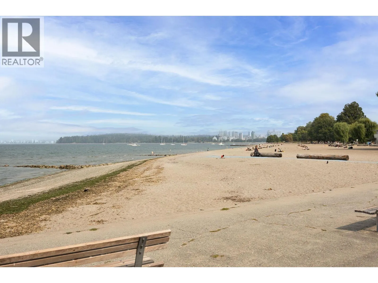 207 2025 W 2ND AVENUE