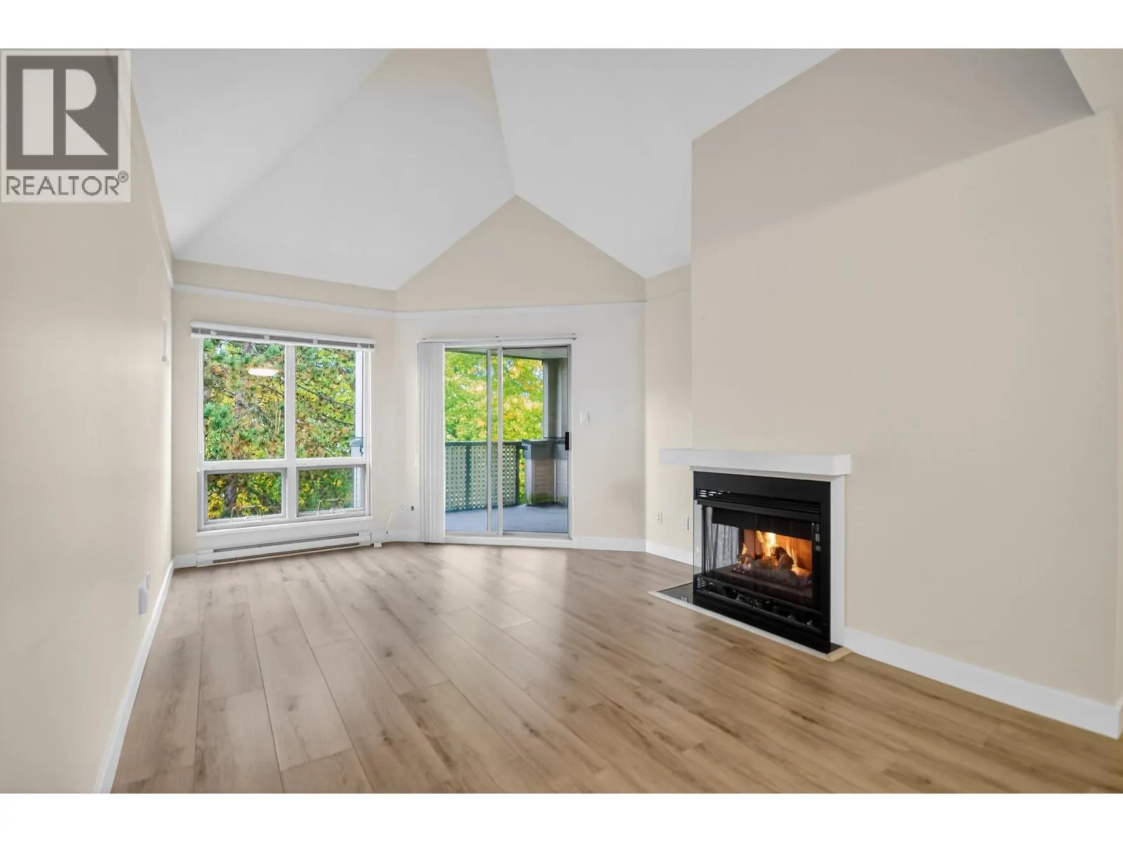 303 7457 MOFFATT ROAD