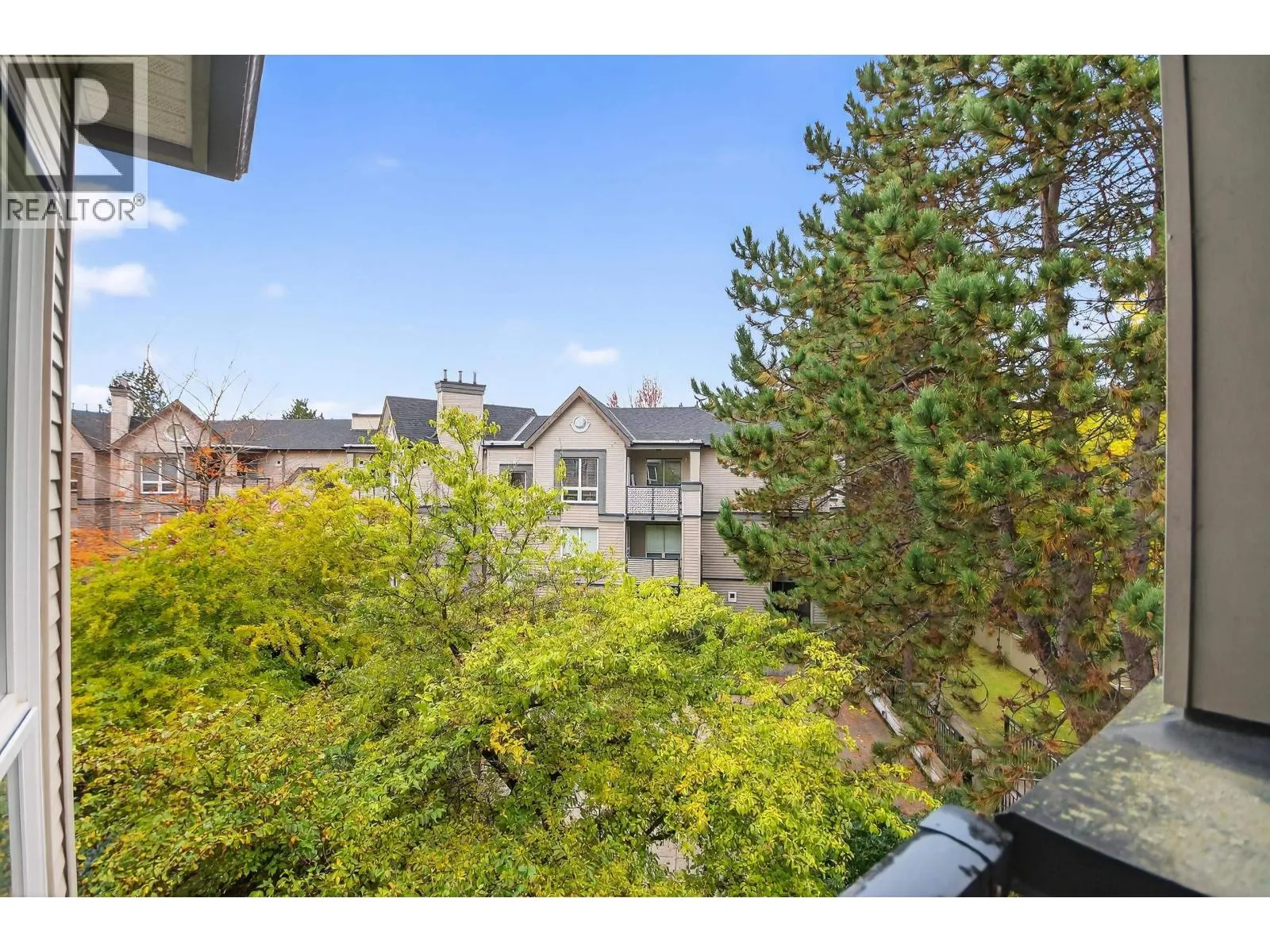 303 7457 MOFFATT ROAD