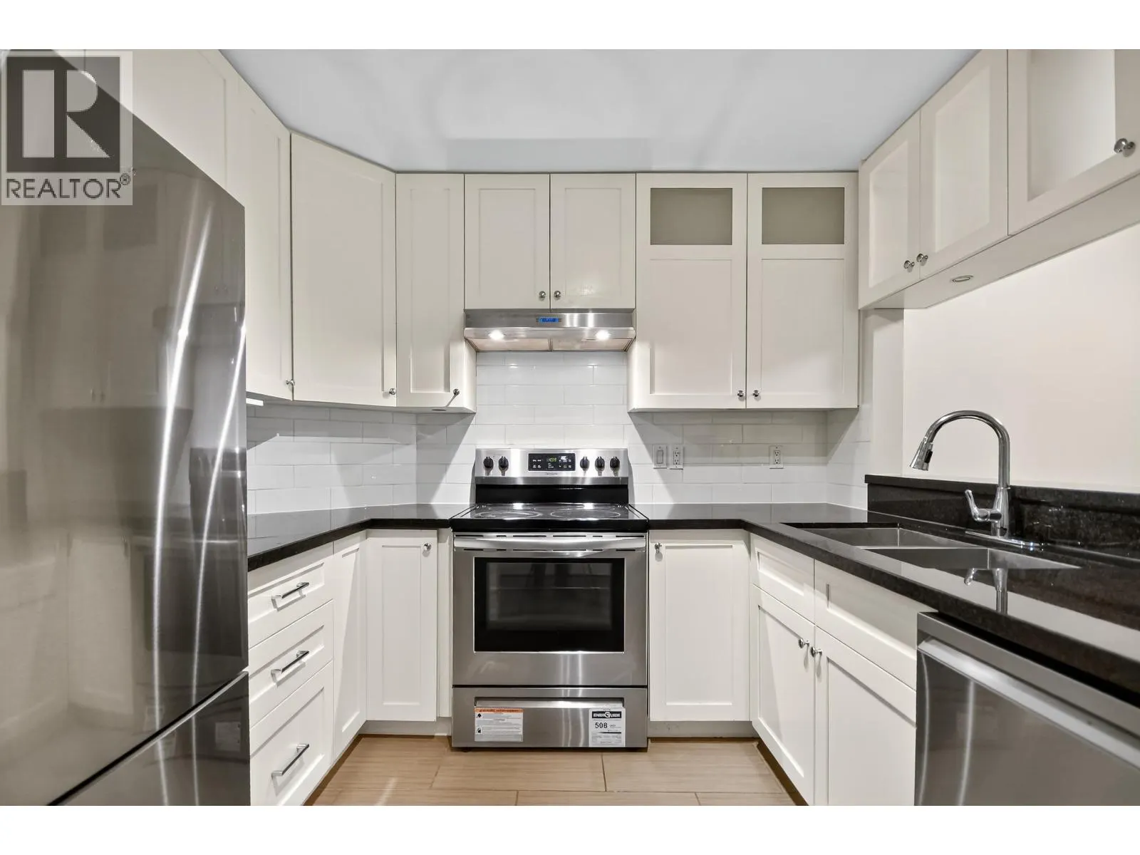 303 7457 MOFFATT ROAD