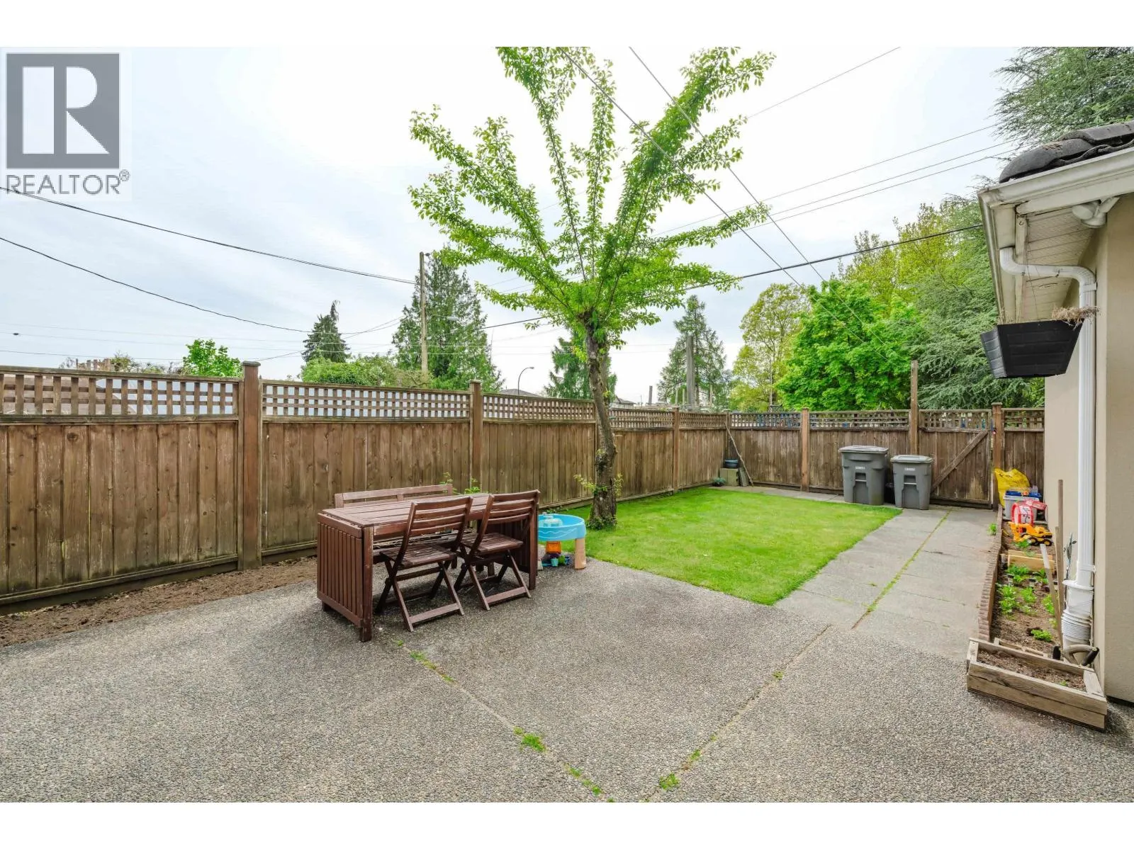 6271 ARLINGTON STREET