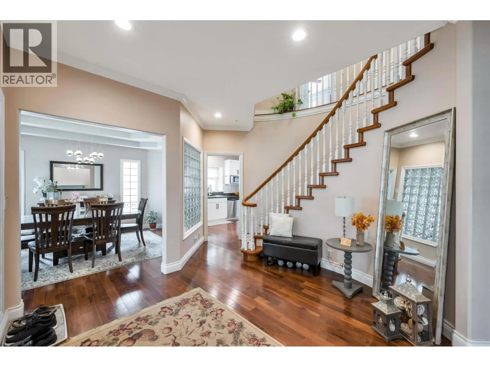 6271 ARLINGTON STREET