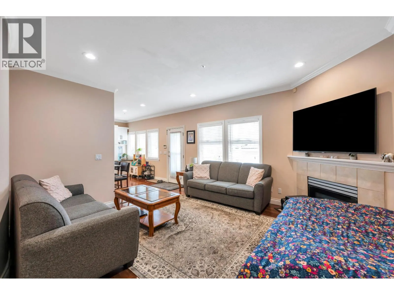 6271 ARLINGTON STREET