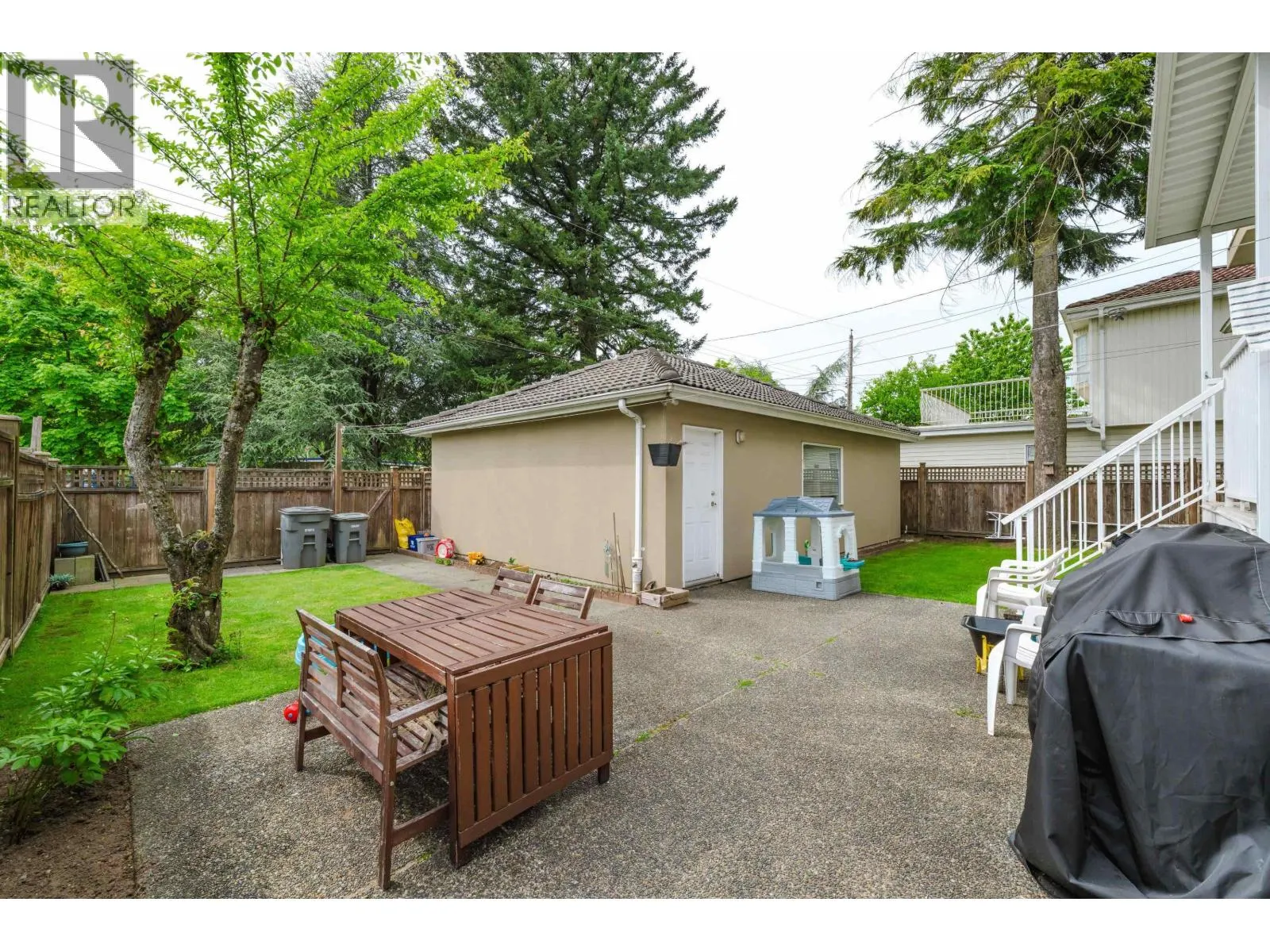 6271 ARLINGTON STREET