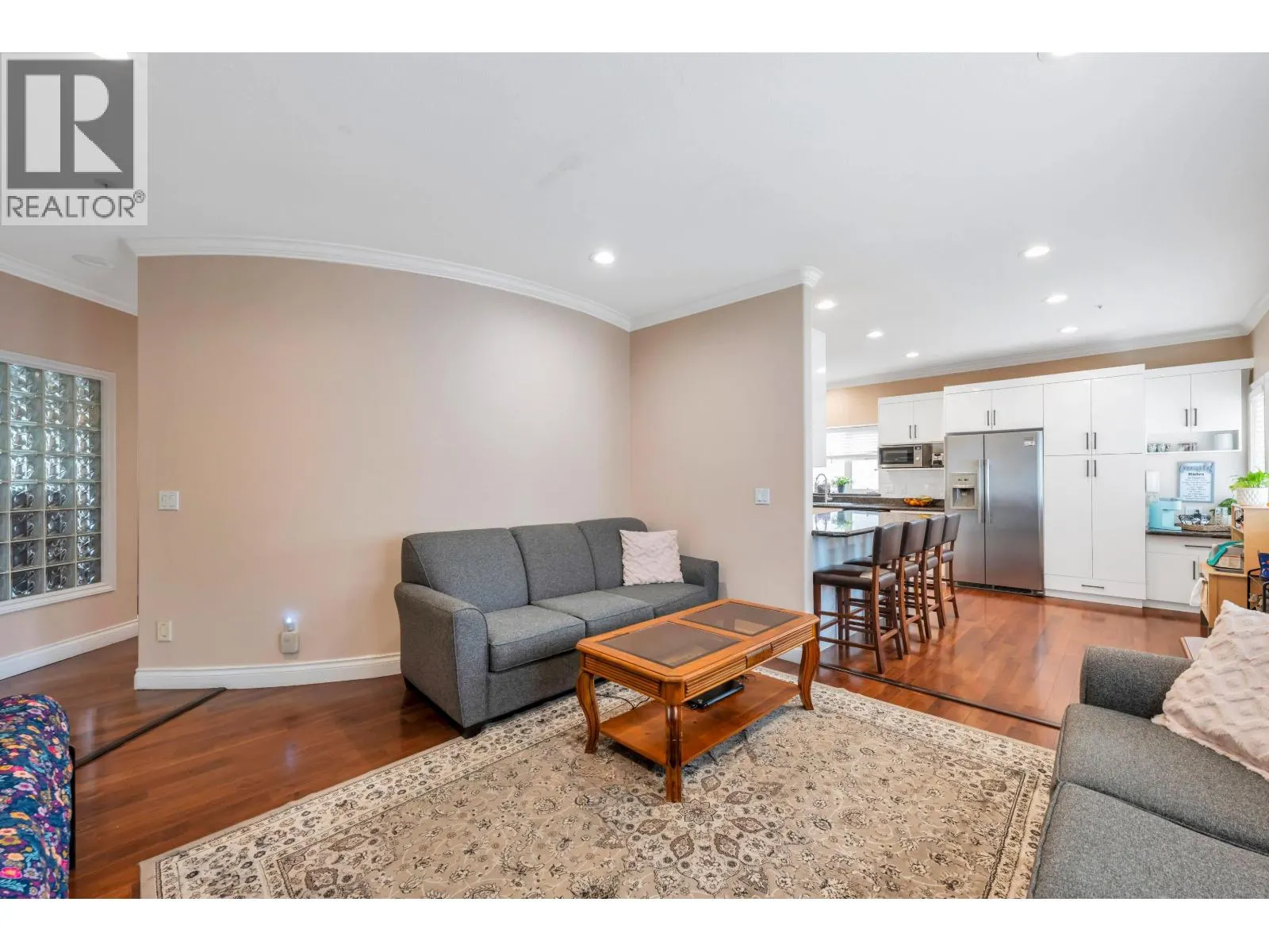 6271 ARLINGTON STREET