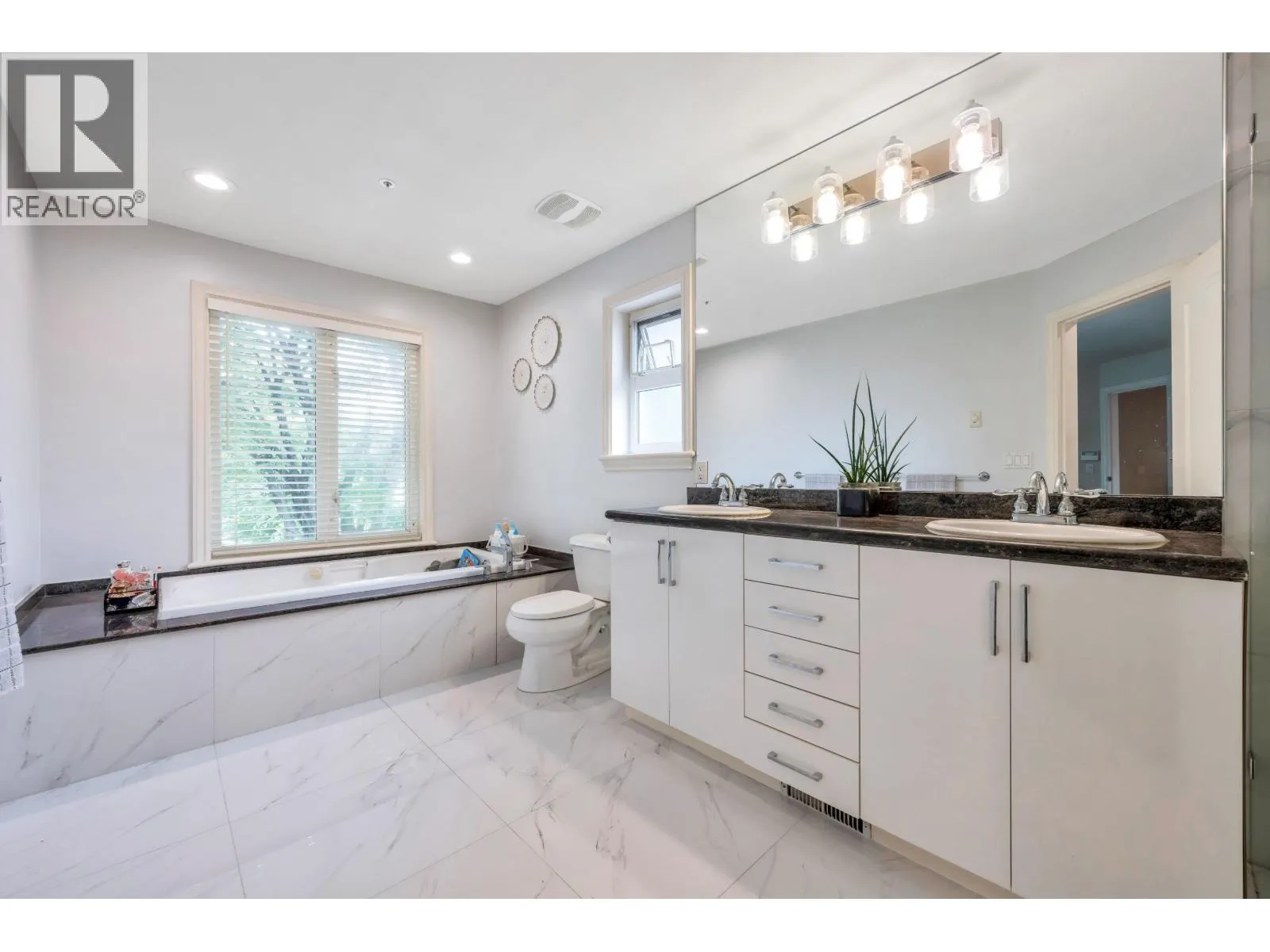 6271 ARLINGTON STREET