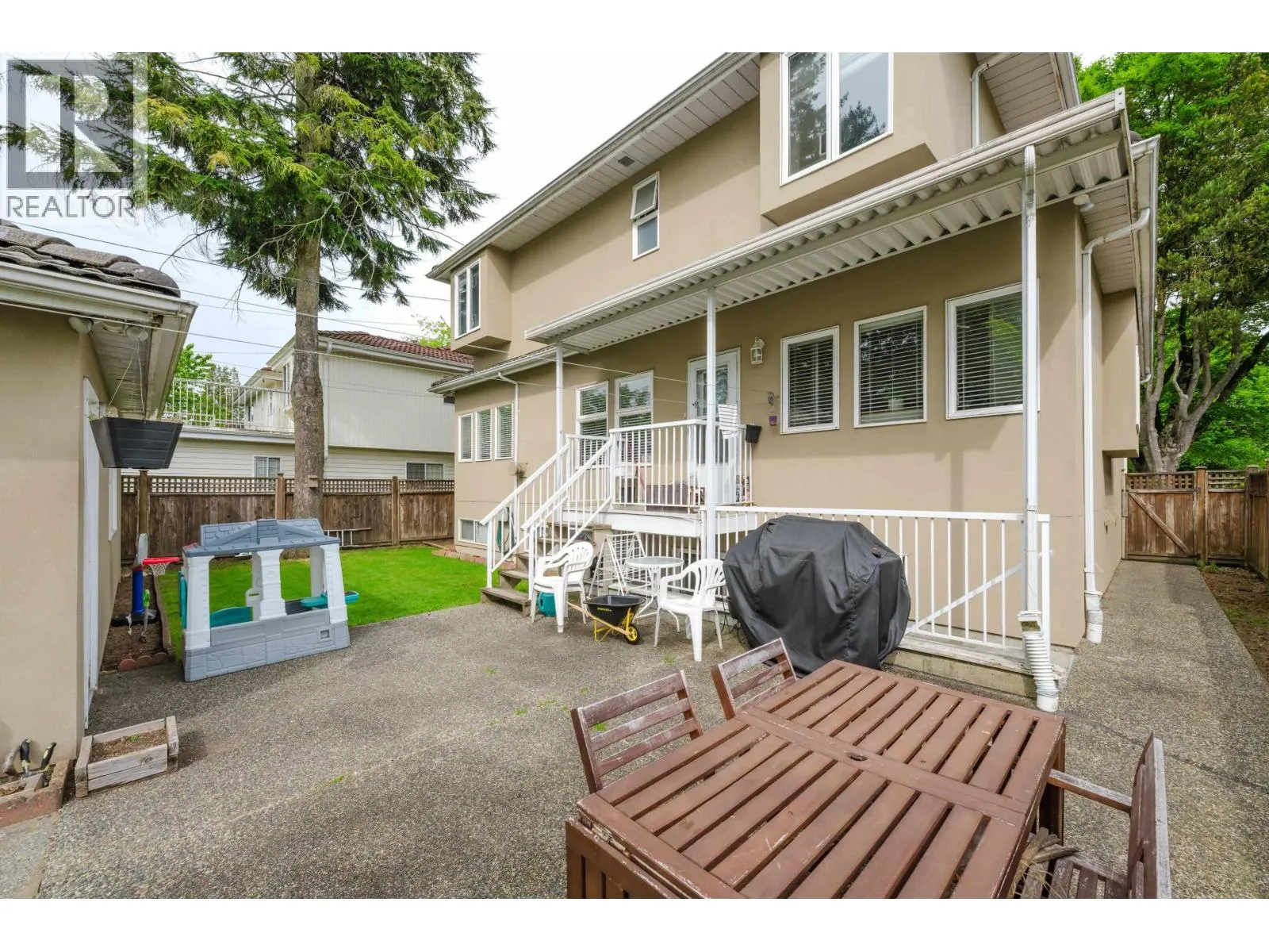 6271 ARLINGTON STREET