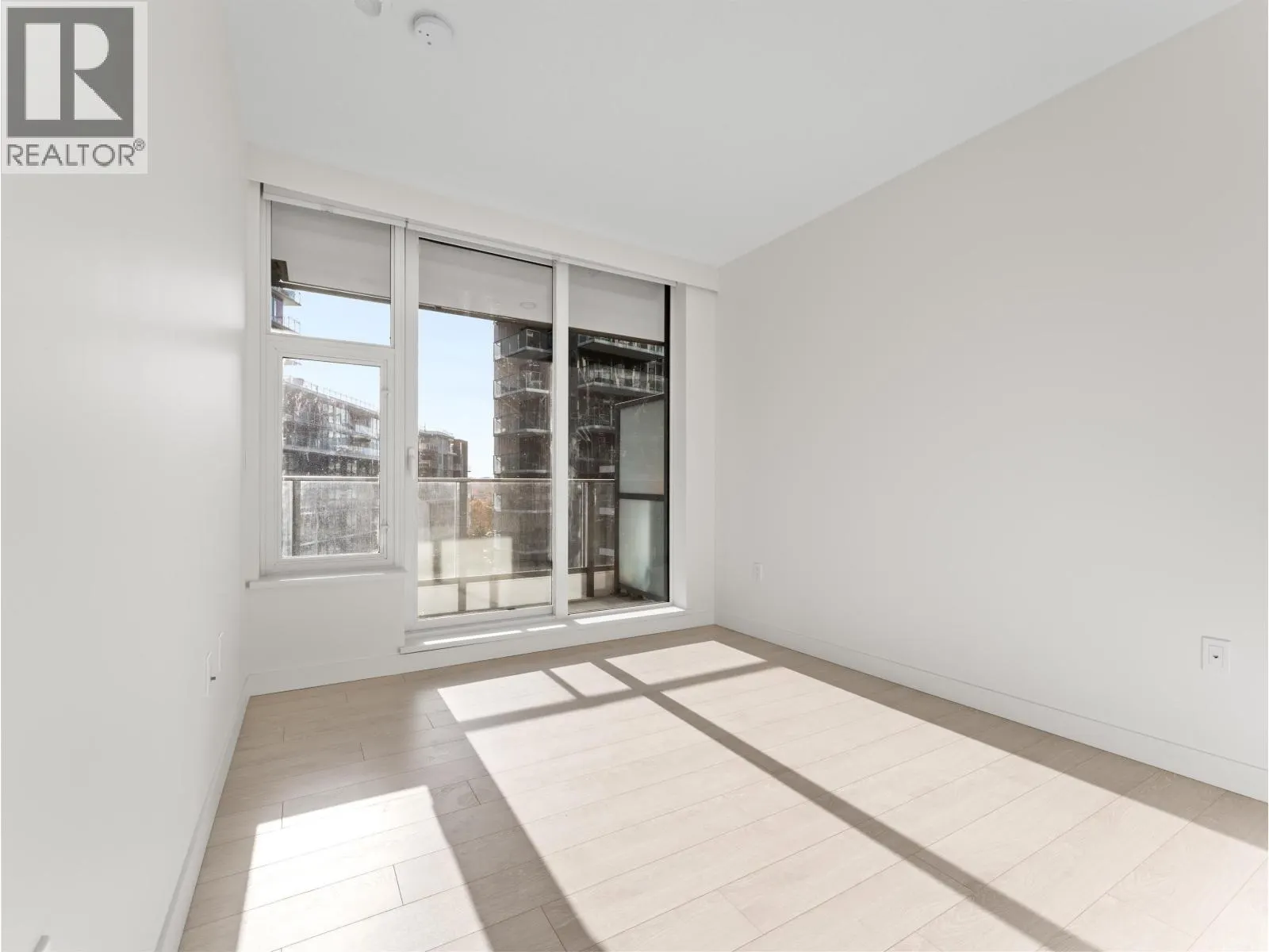 581 8671 HAZELBRIDGE WAY