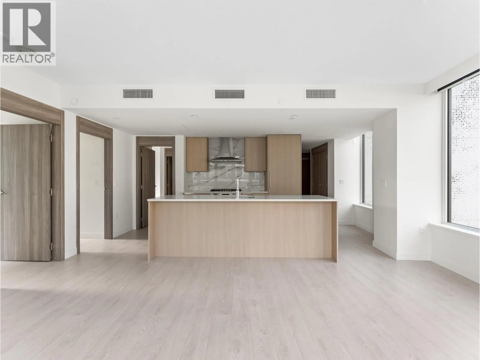 581 8671 HAZELBRIDGE WAY