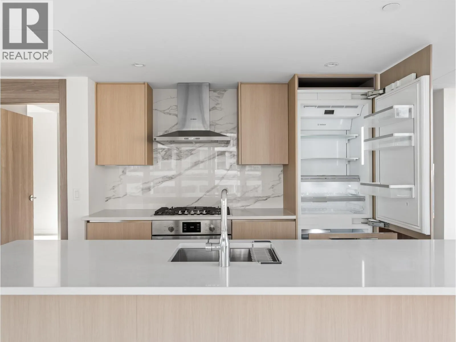 581 8671 HAZELBRIDGE WAY