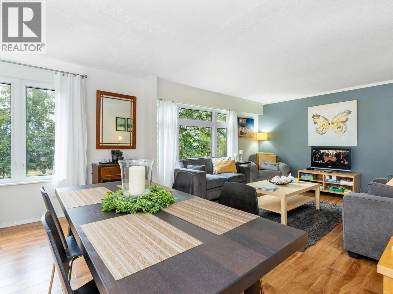 3706 W KING EDWARD AVENUE