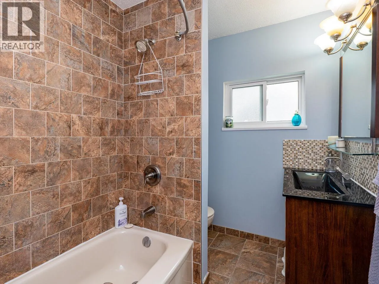 3706 W KING EDWARD AVENUE