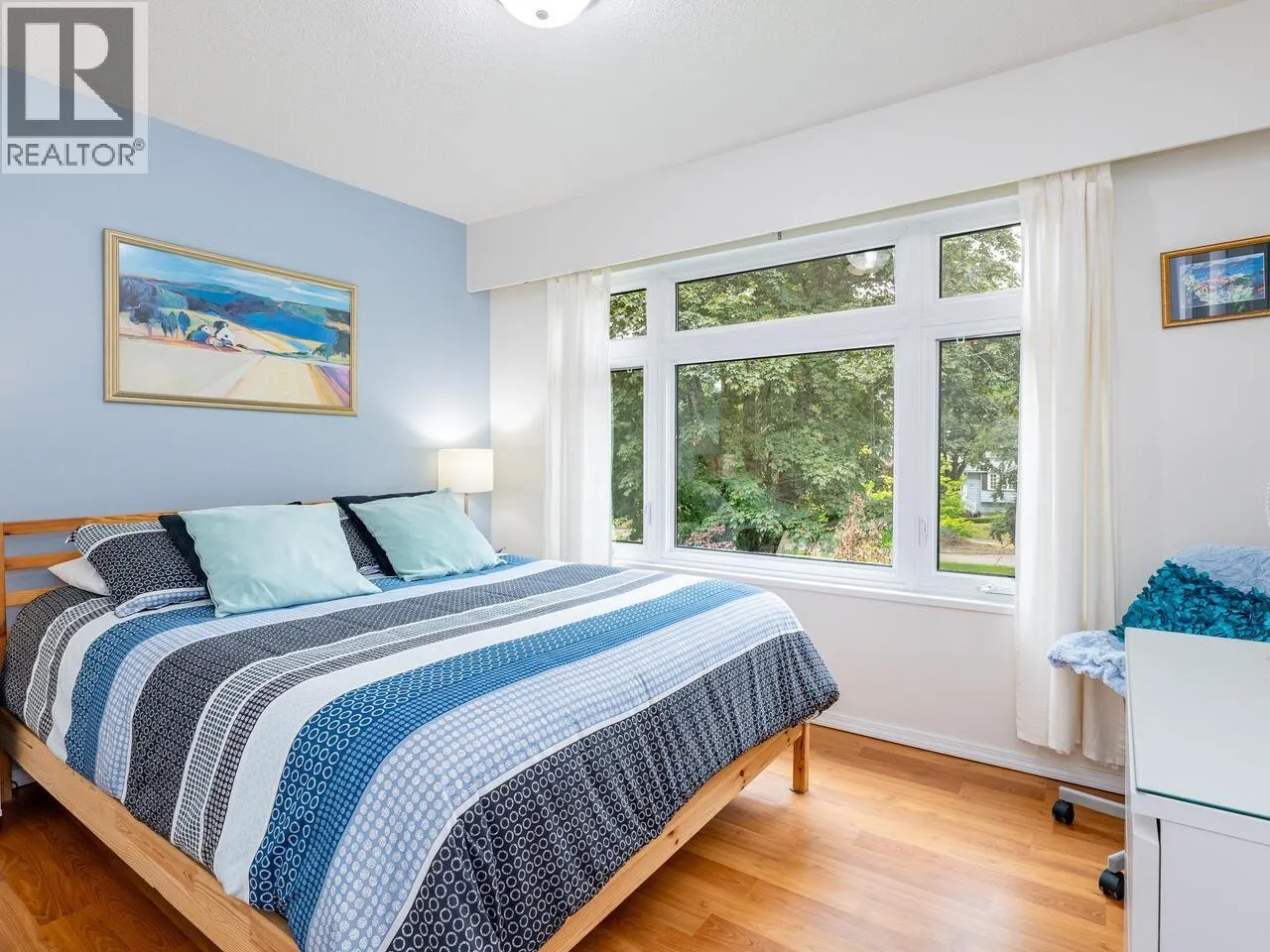 3706 W KING EDWARD AVENUE