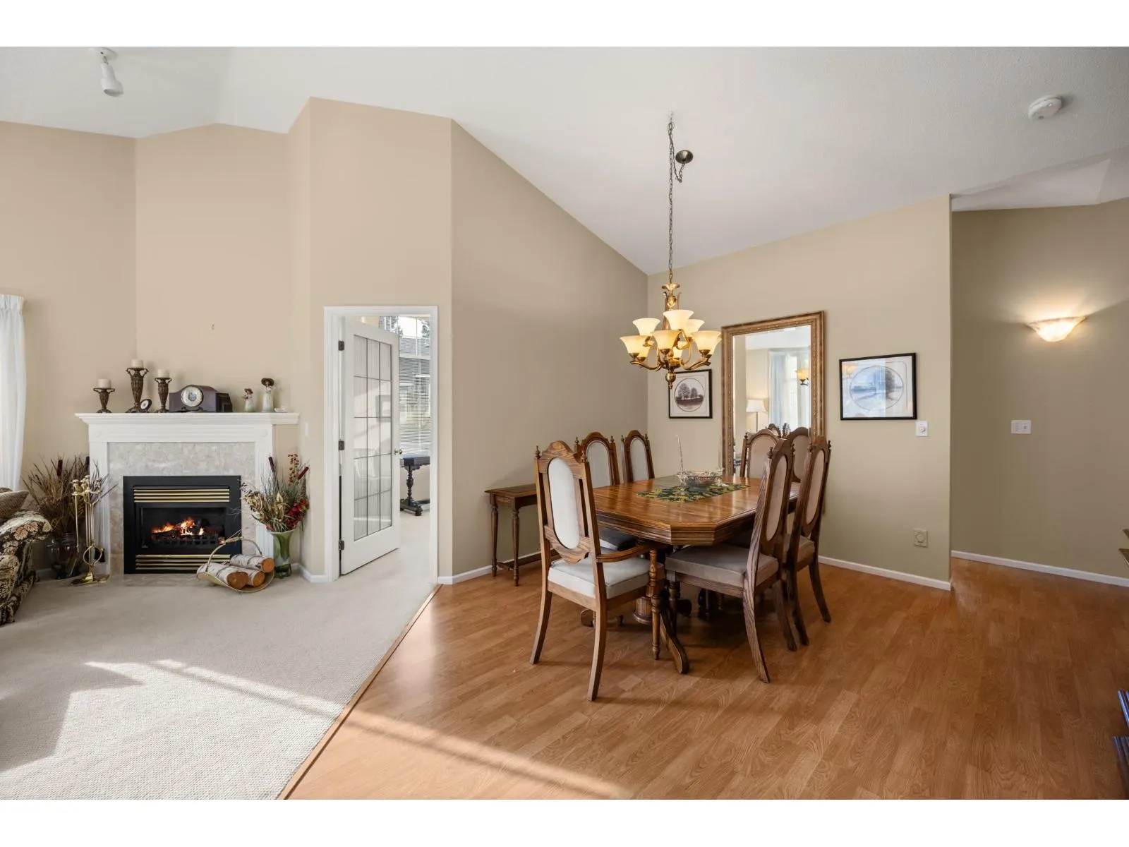 79 9012 WALNUT GROVE DRIVE