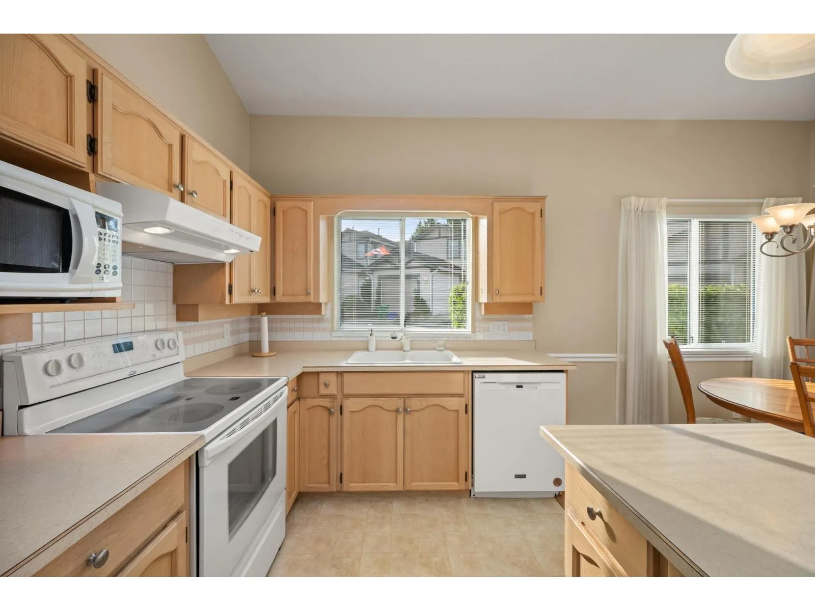 79 9012 WALNUT GROVE DRIVE